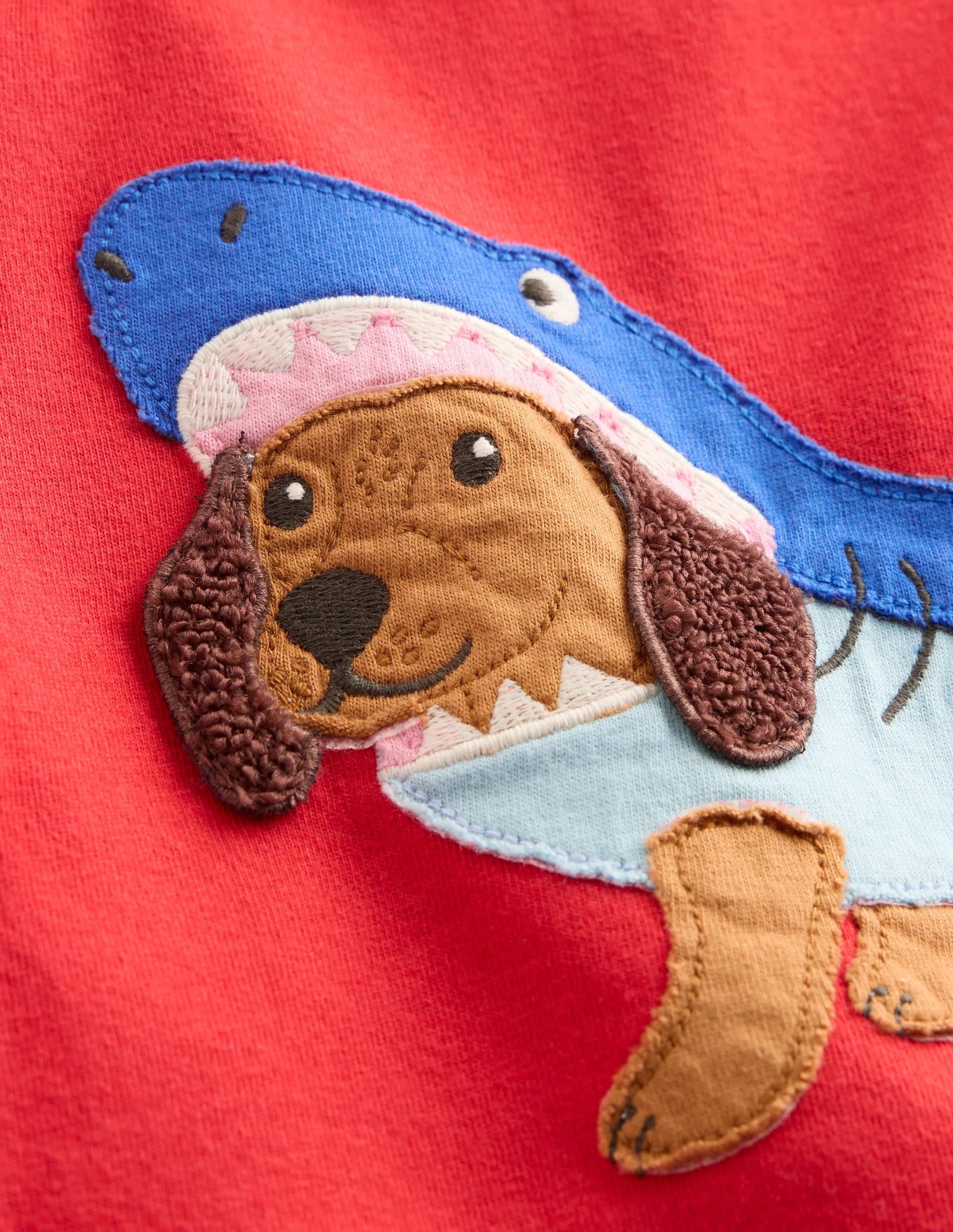 Short Sleeve Appliqué T-shirt-Rockabilly Red Dog Shark - Image 3