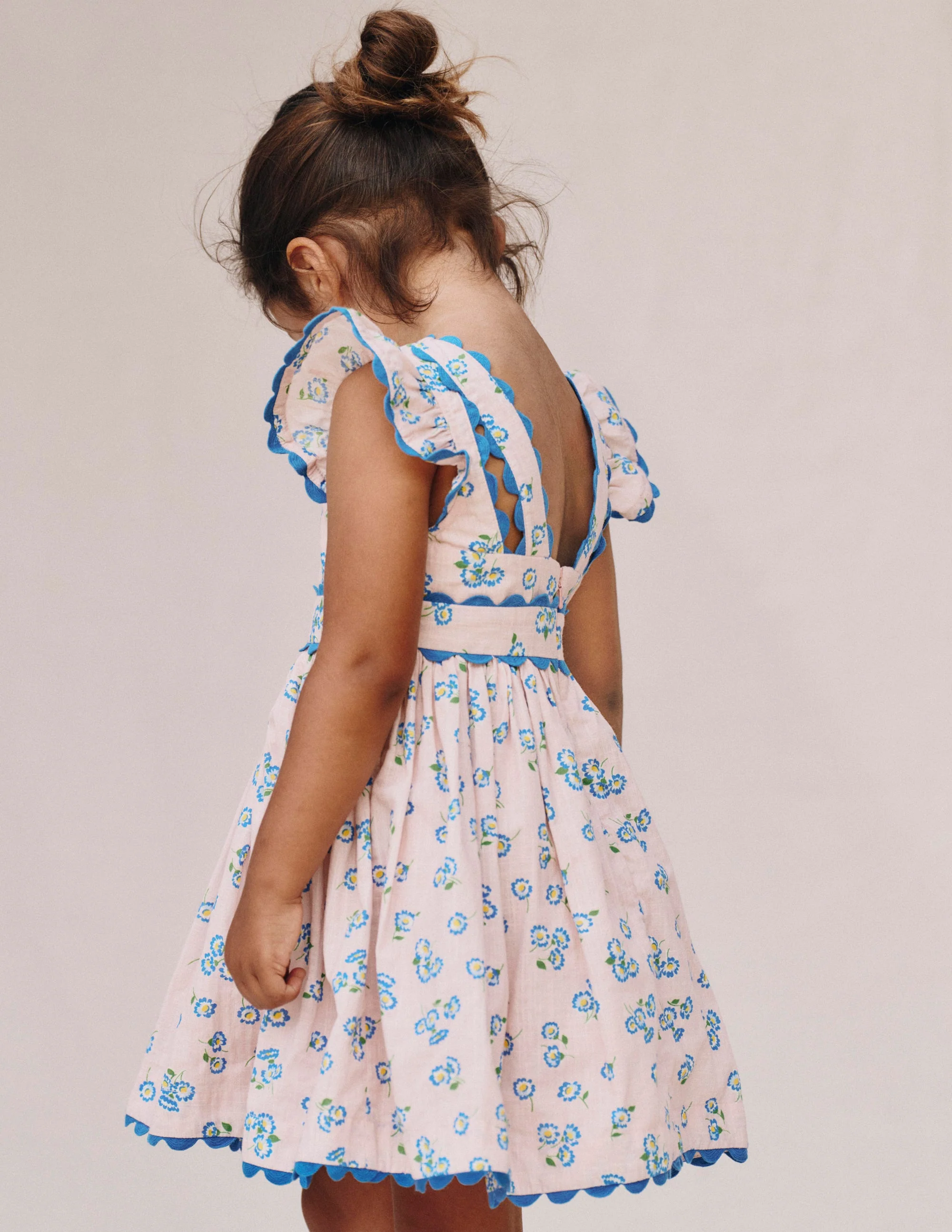 Ric Rac Trim Flutter Dress-Chalk Pink Daisy - Image 4