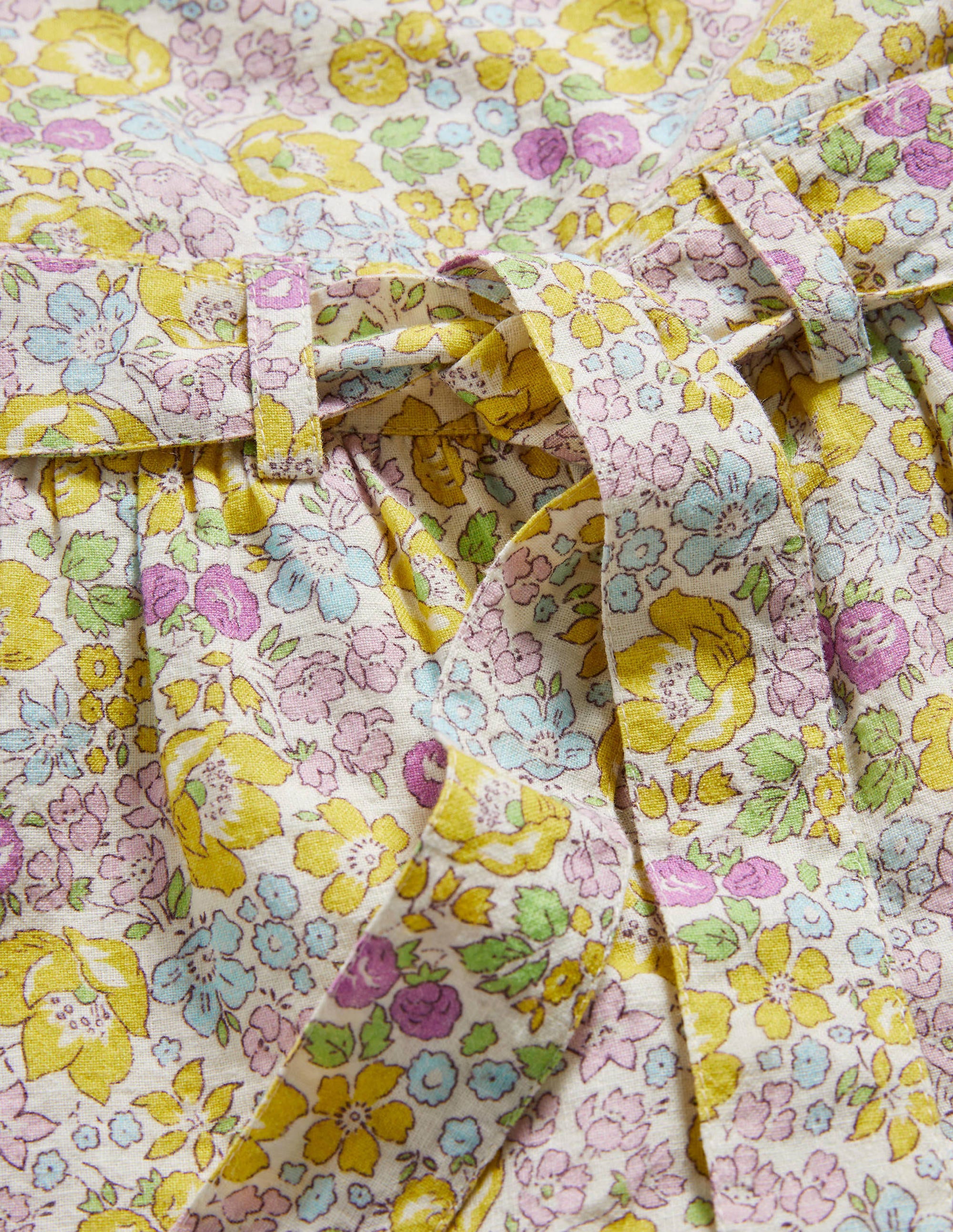 Tie-waist Scallop Romper-Lilac Ditsy Floral - Image 3