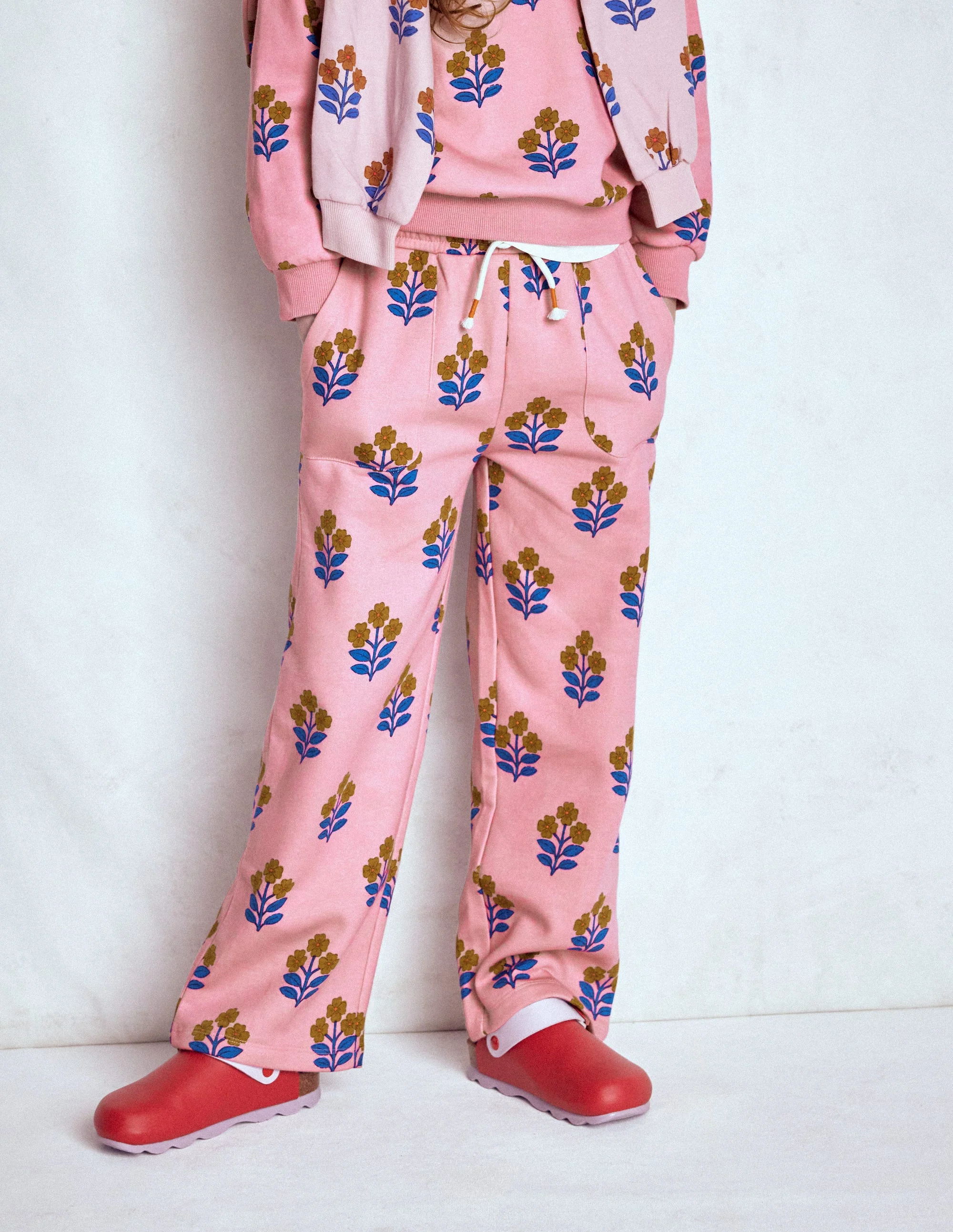Wide Leg Printed Sweatpants-Formica Pink Woodblock Flower - Image 4