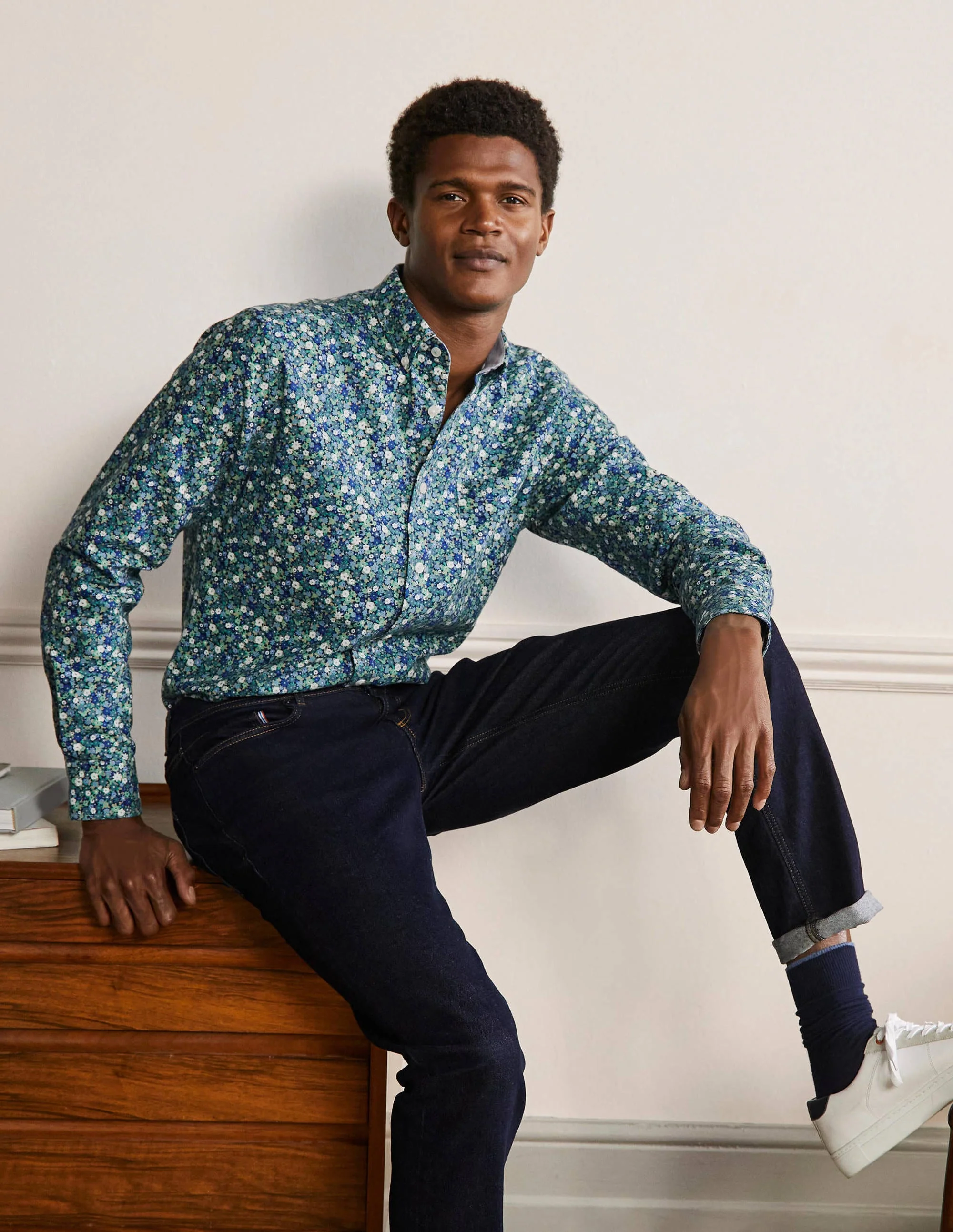 Button Down Oxford Shirt-Absinthe Navy Blue Flowerbed