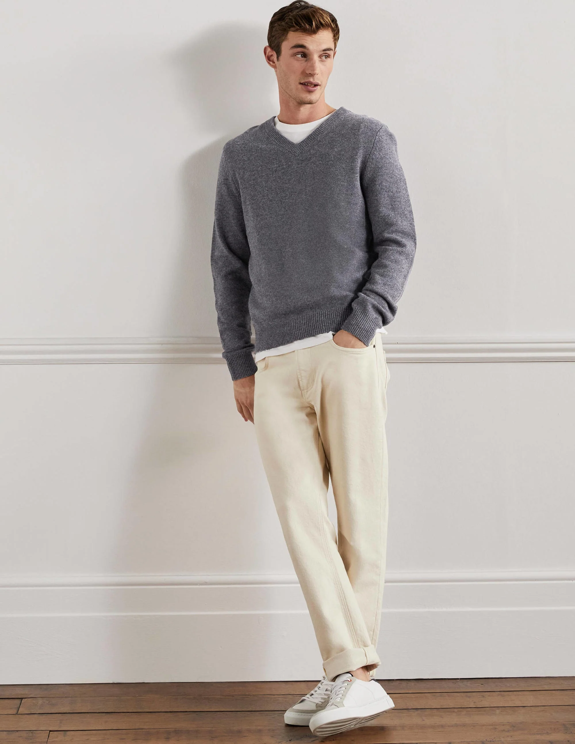 Lambswool V-Neck-Charcoal - Image 4