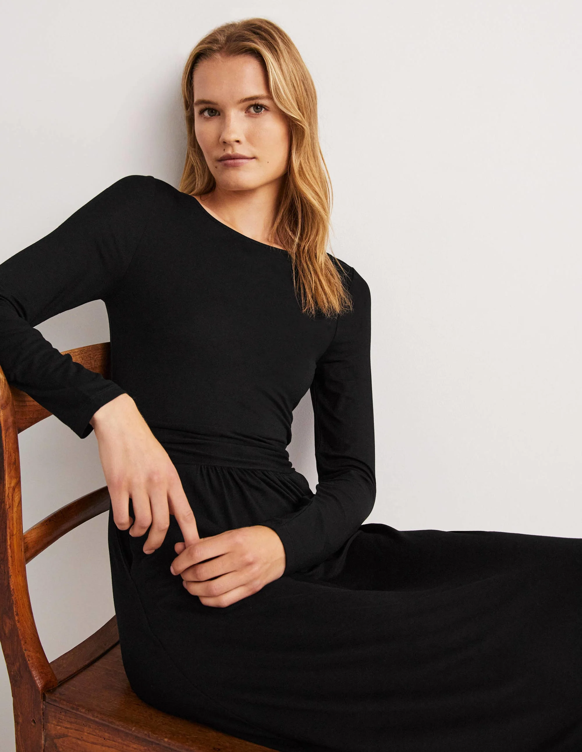 Abigail Jersey Dress-Black - Image 4