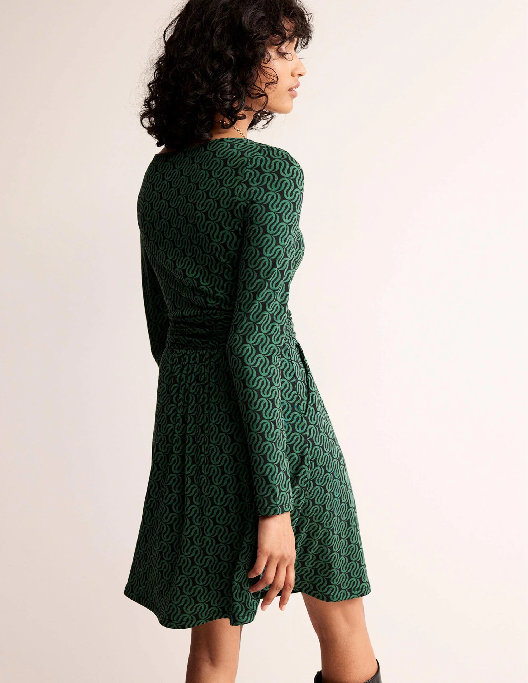 Abigail Jersey Dress-Black, Ribbon Wave - Image 3