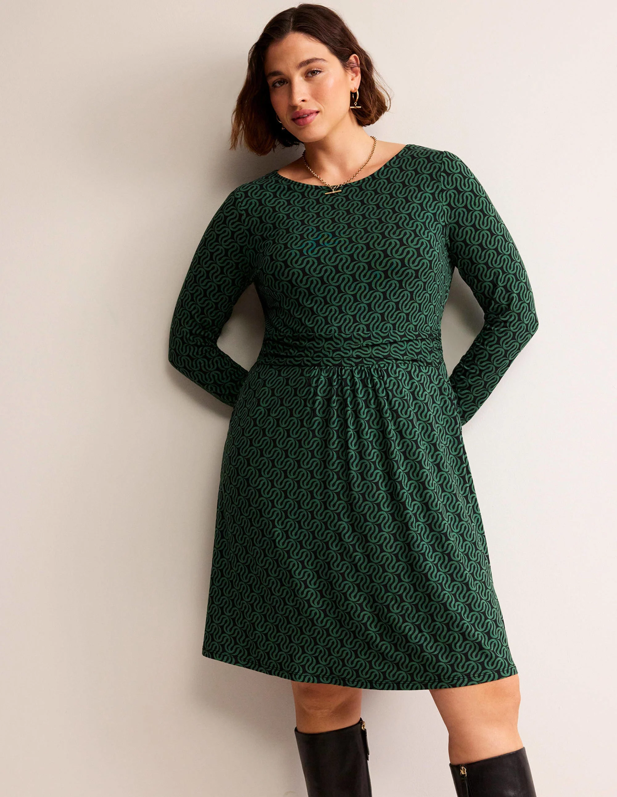 Abigail Jersey Dress-Black, Ribbon Wave - Image 5