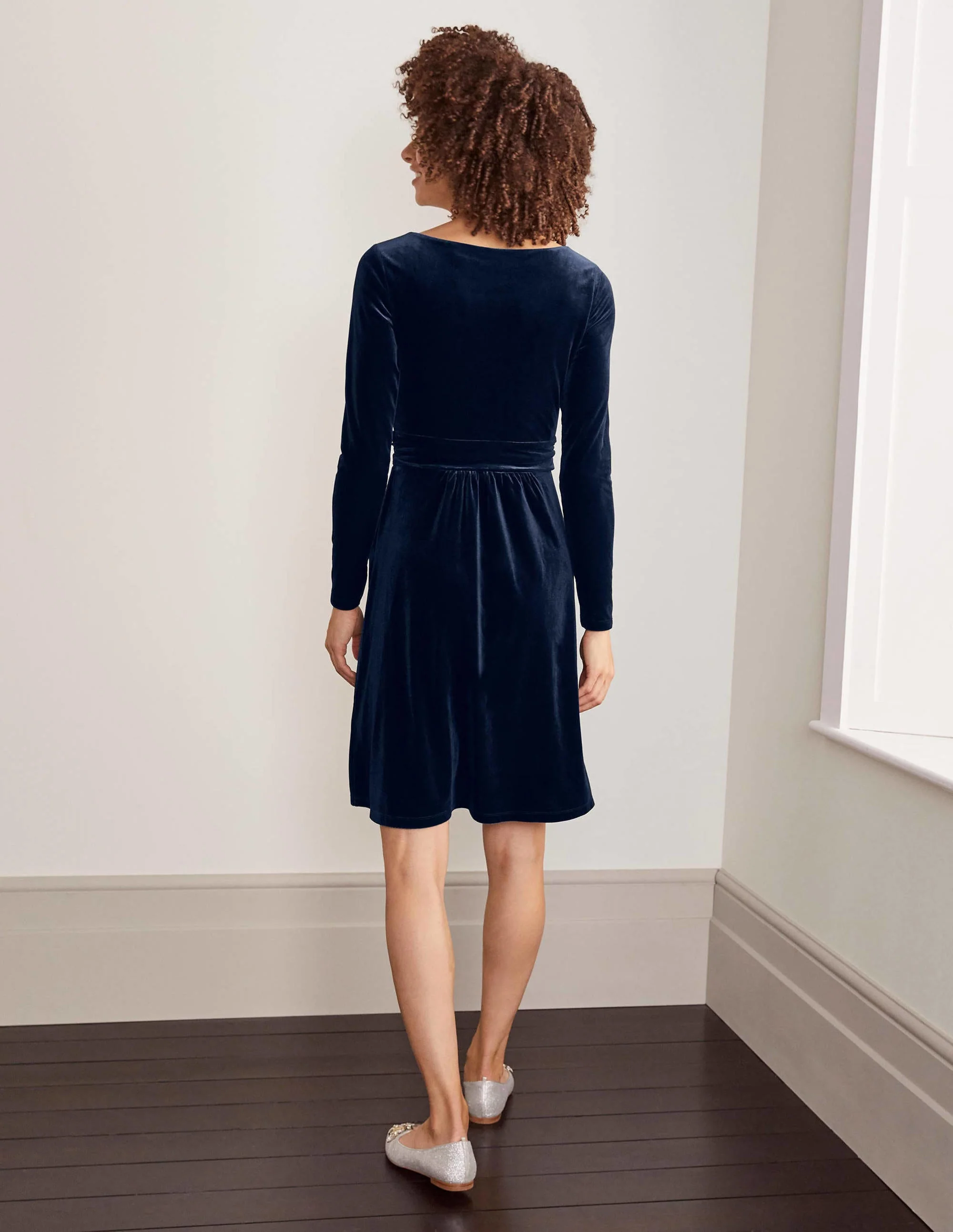 Abigail Velvet Dress-Navy - Image 3