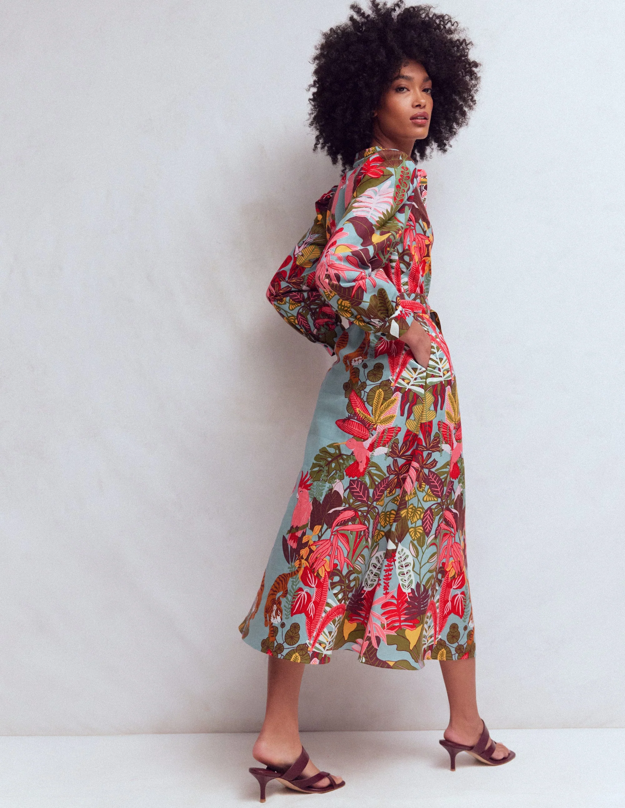 Ava Linen Blend Midi Dress-Blue Tropical Safari Placement - Image 4