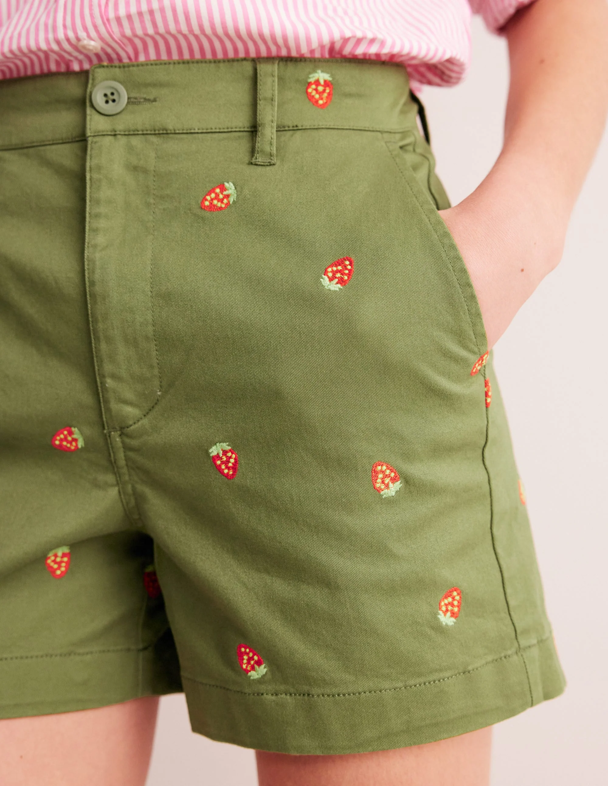 Barnsbury Chino Shorts-Mayfly, Strawberry Embroidered - Image 2