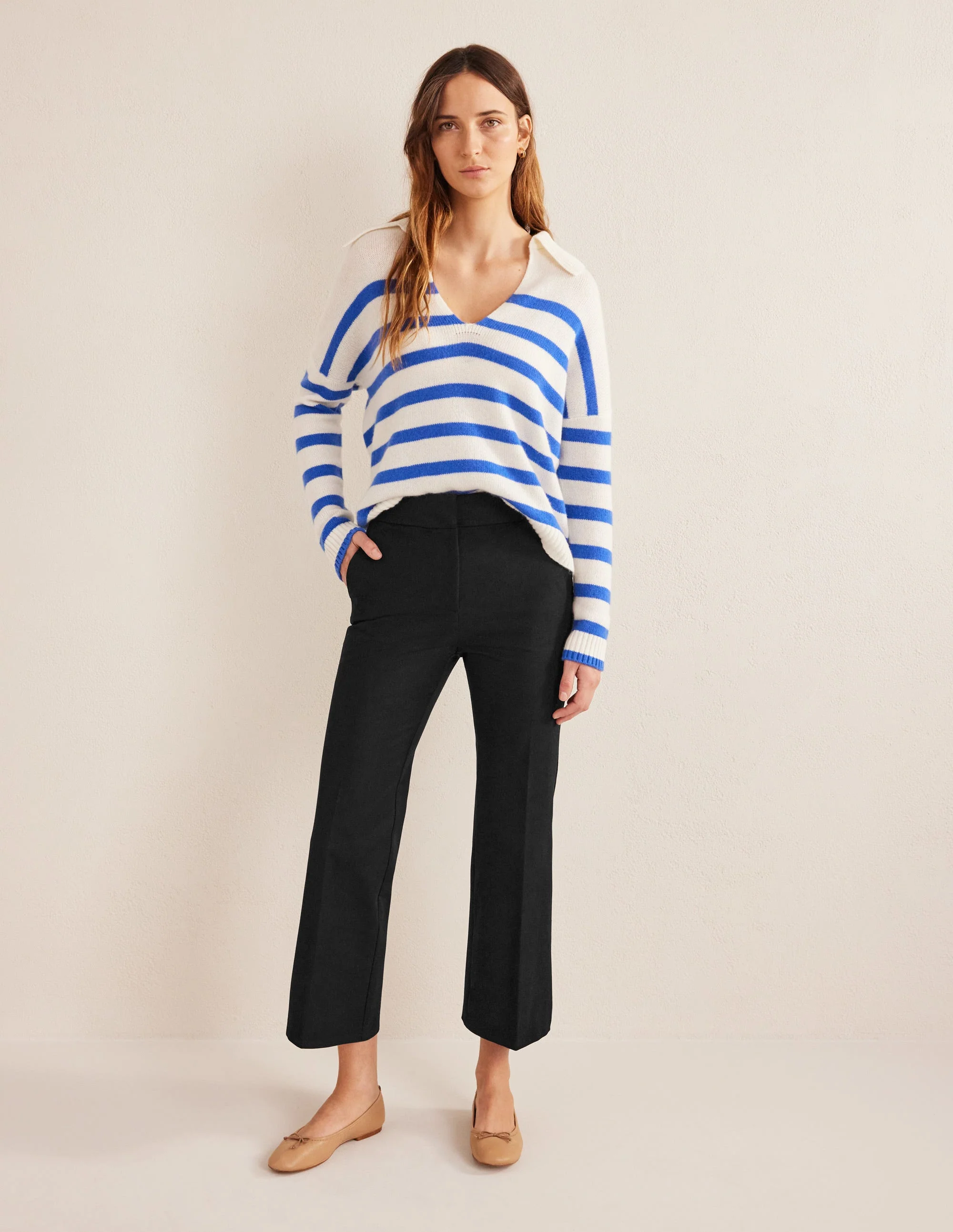 Bi-Stretch Crop Flare Pants-Black