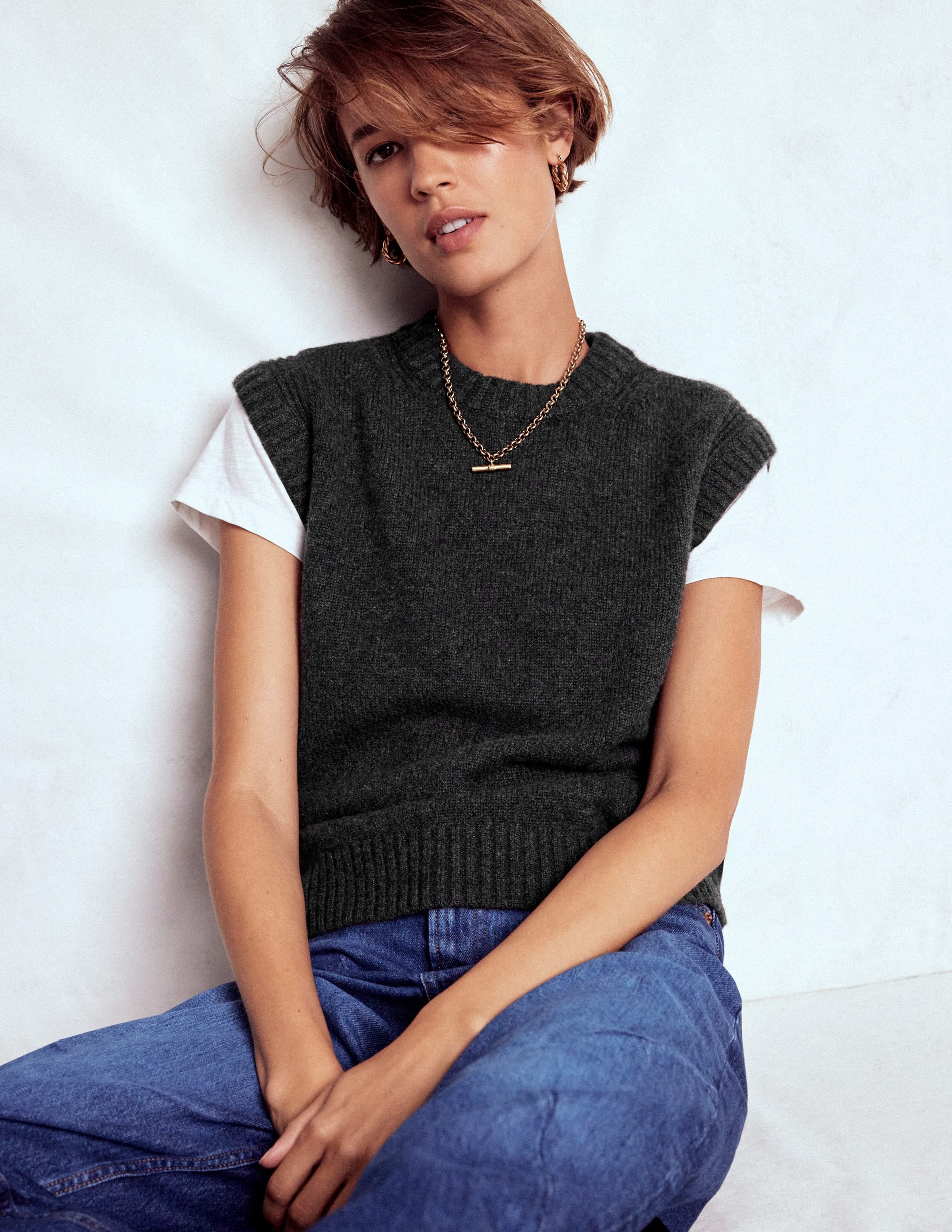 Cashmere Ribbed Trim Vest-Charcoal Melange - Image 4