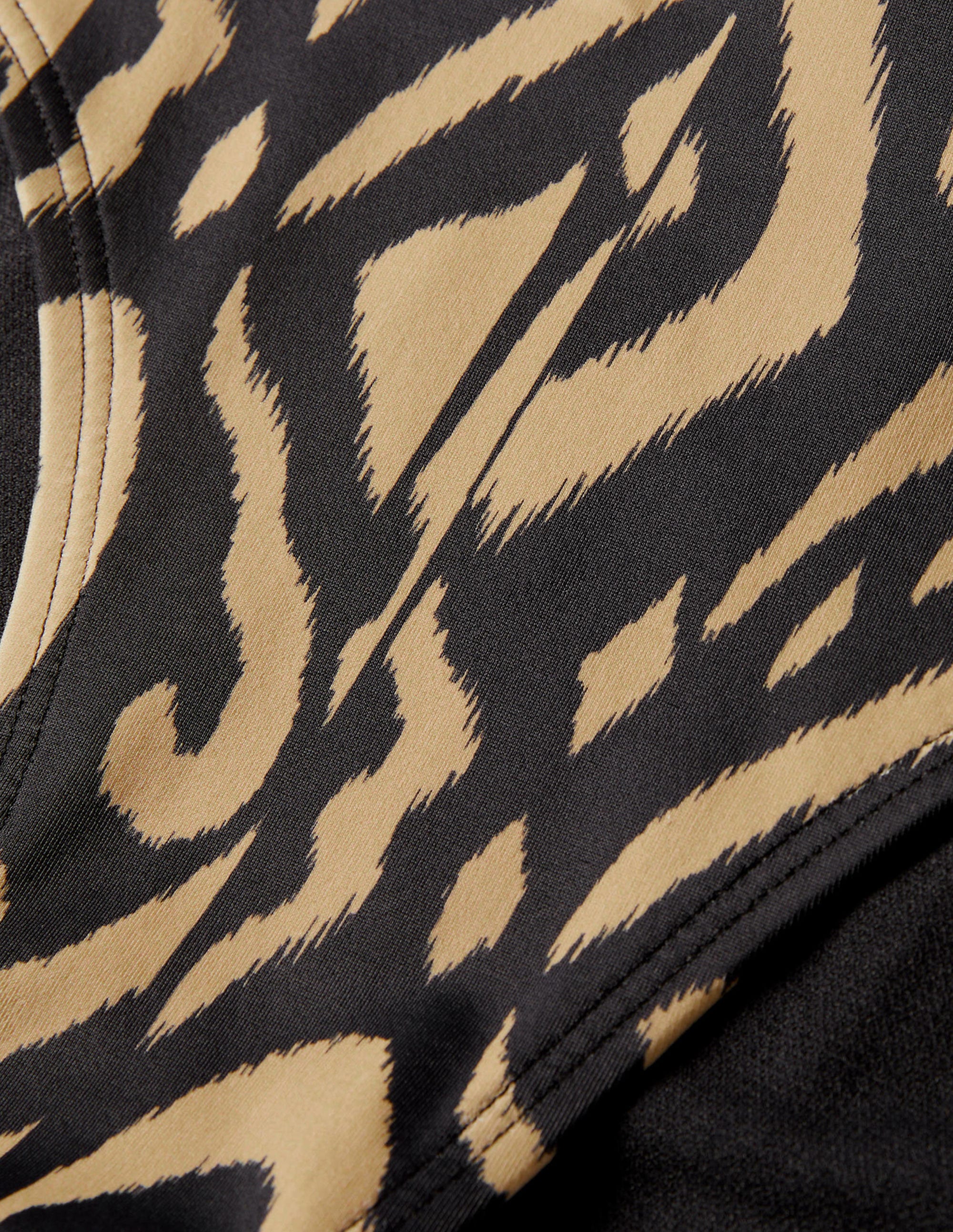 Classic Bikini Bottoms-Nero, Ikat - Image 5