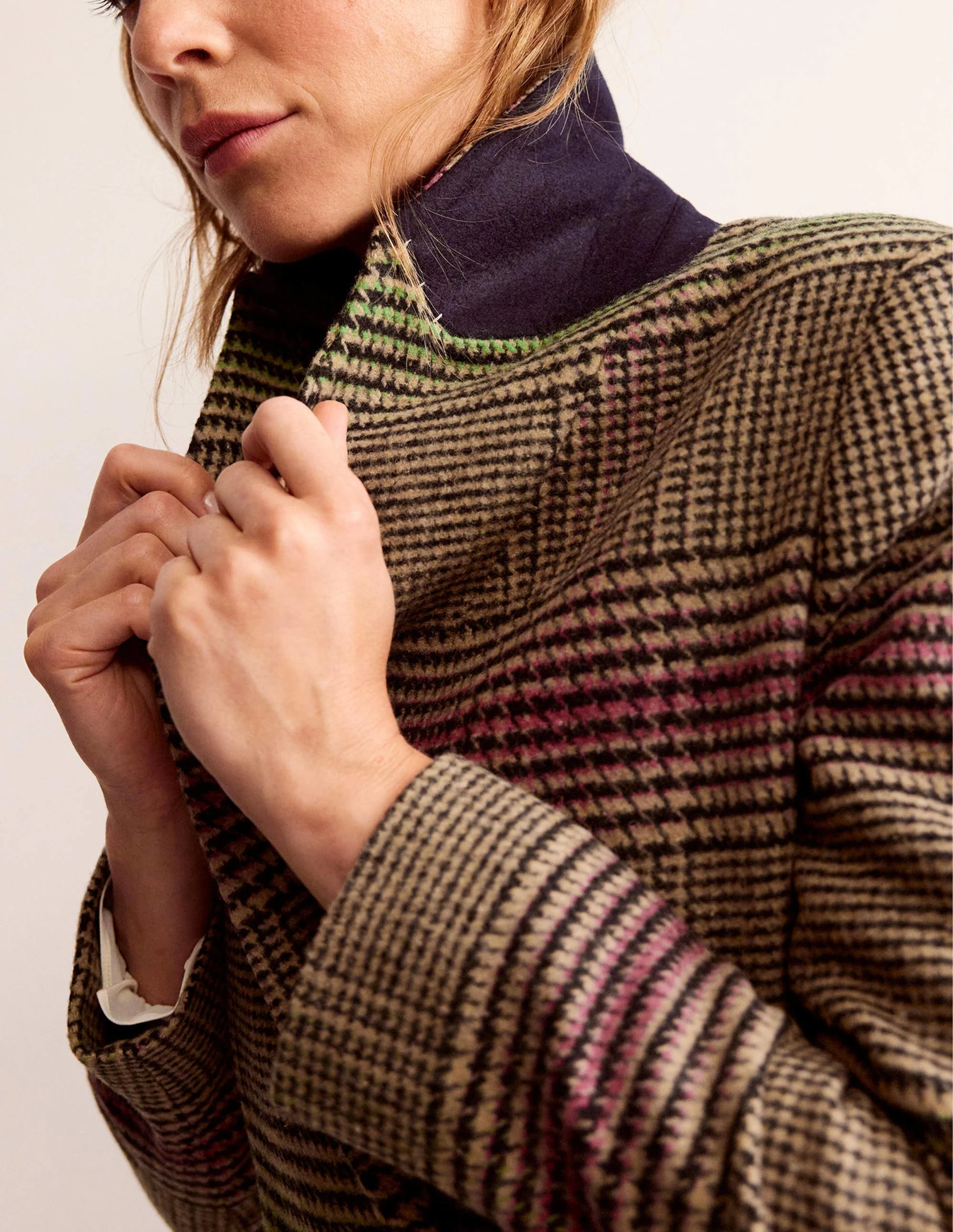 Double-Breasted Checked Coat-Check - Image 4