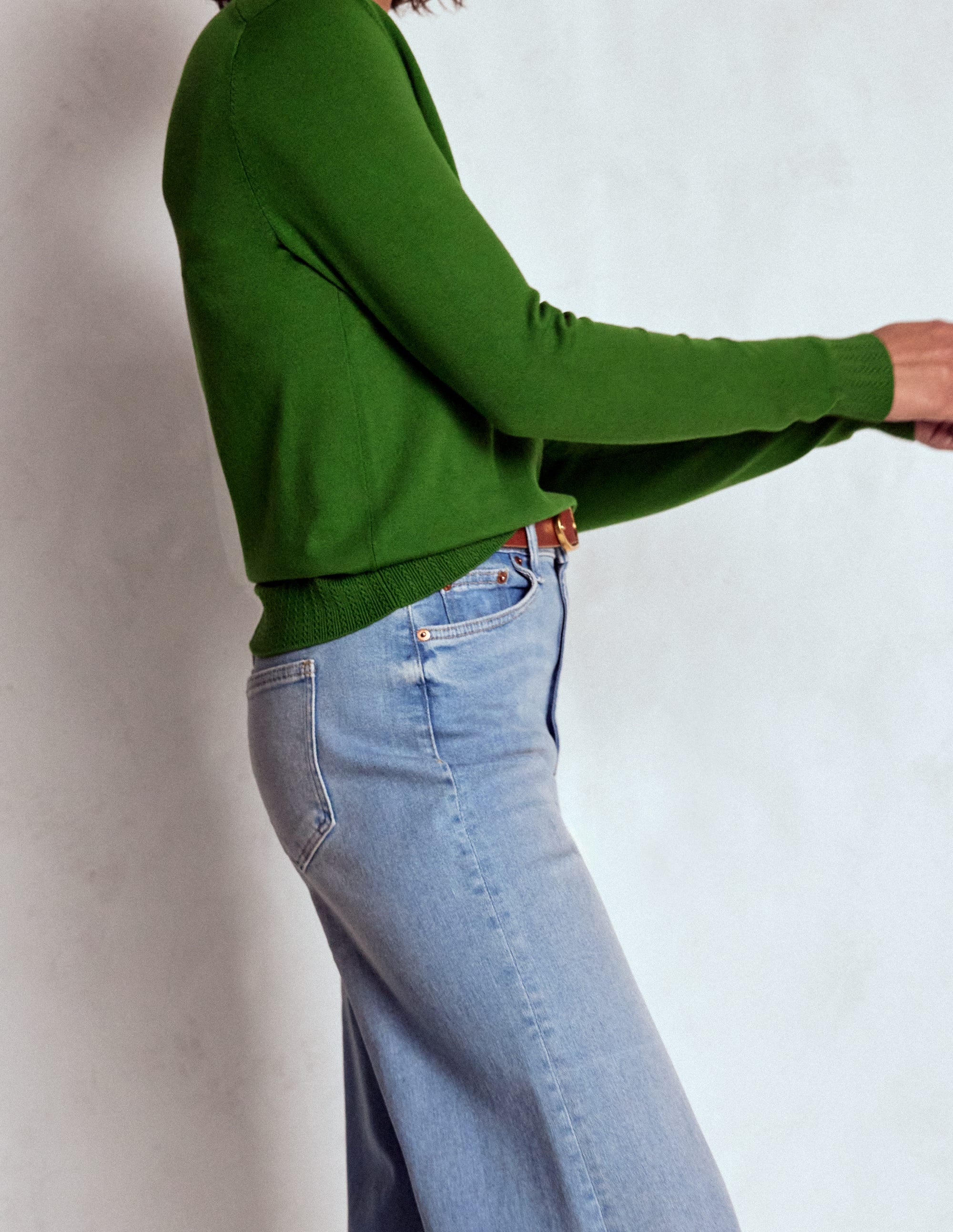 Emilia Cotton V Neck Sweater-Promenade Green - Image 5