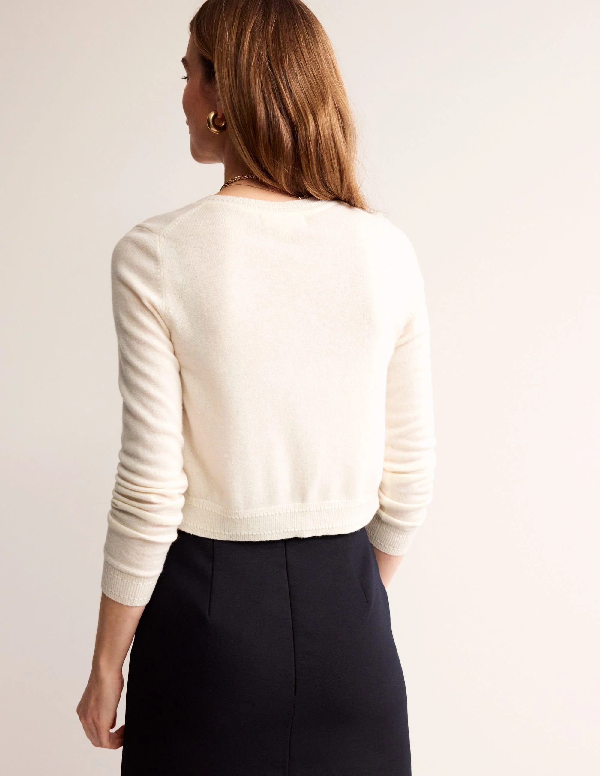 Eva Cashmere Cropped Cardigan-Warm Ivory - Image 3
