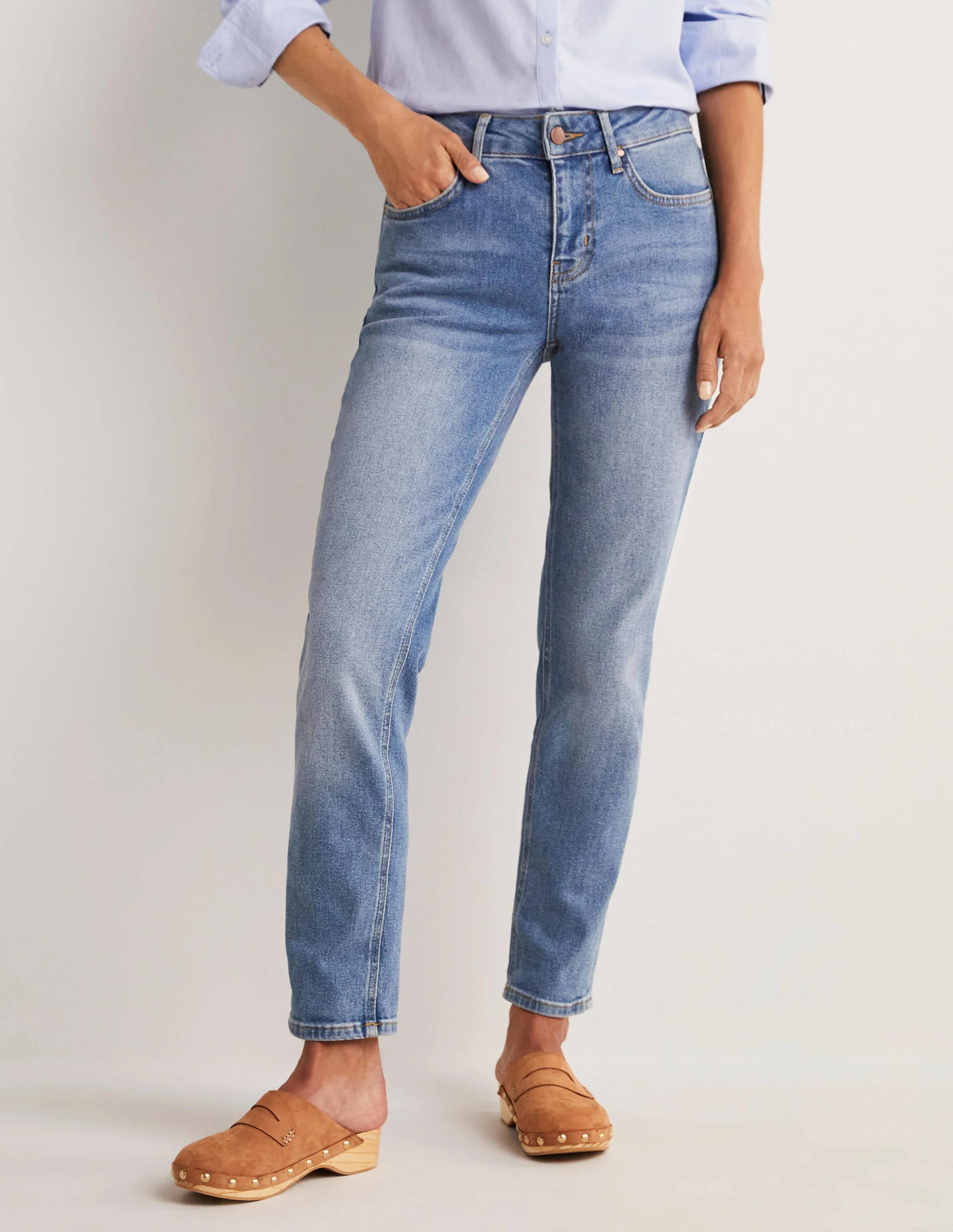 Girlfriend Jeans-Light Vintage - Image 4