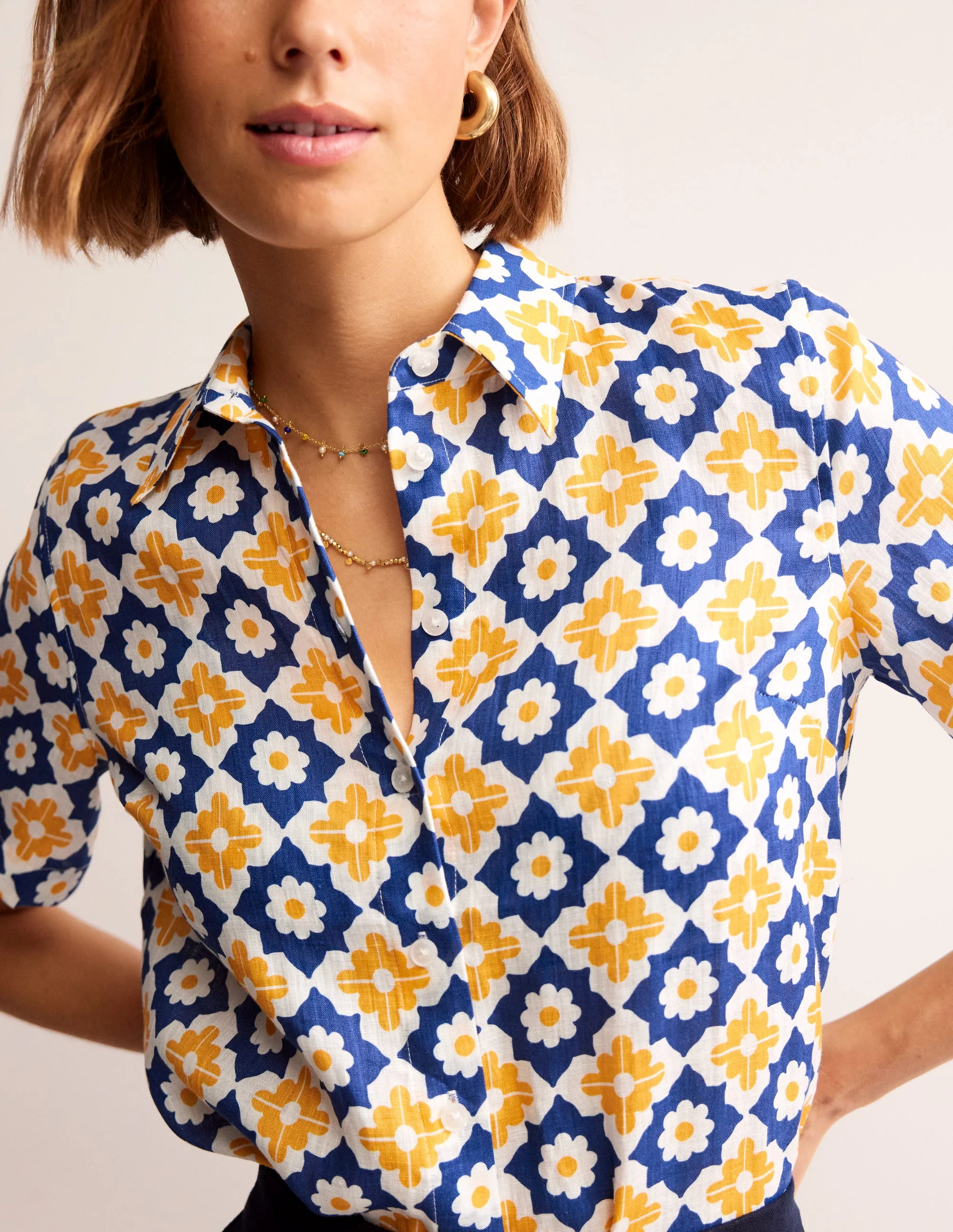 Hazel Short Sleeve Linen Shirt-Surf The Web, Geometric Stamp - Image 2