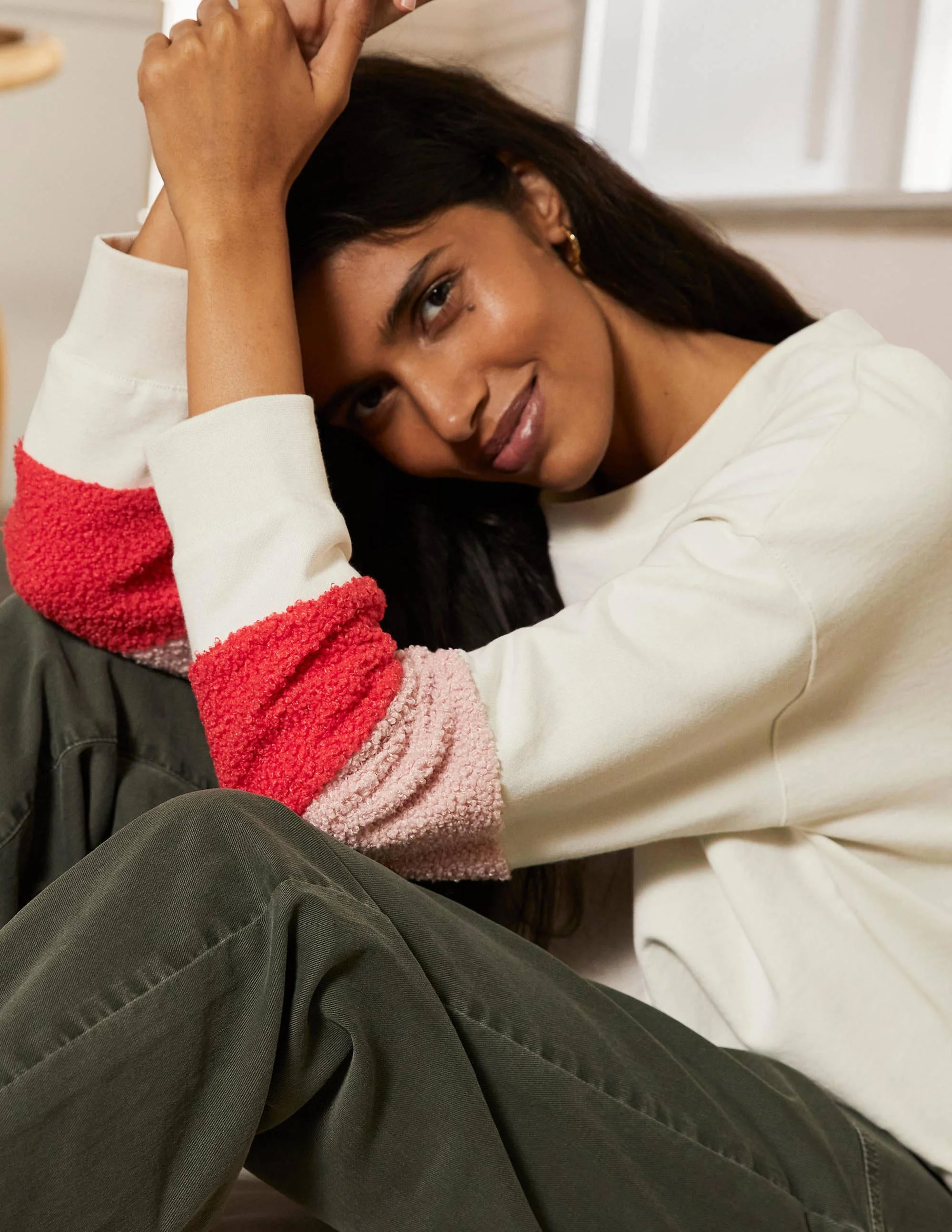 Interest Sweatshirt-Ivory Teddy Colourblock - Image 2