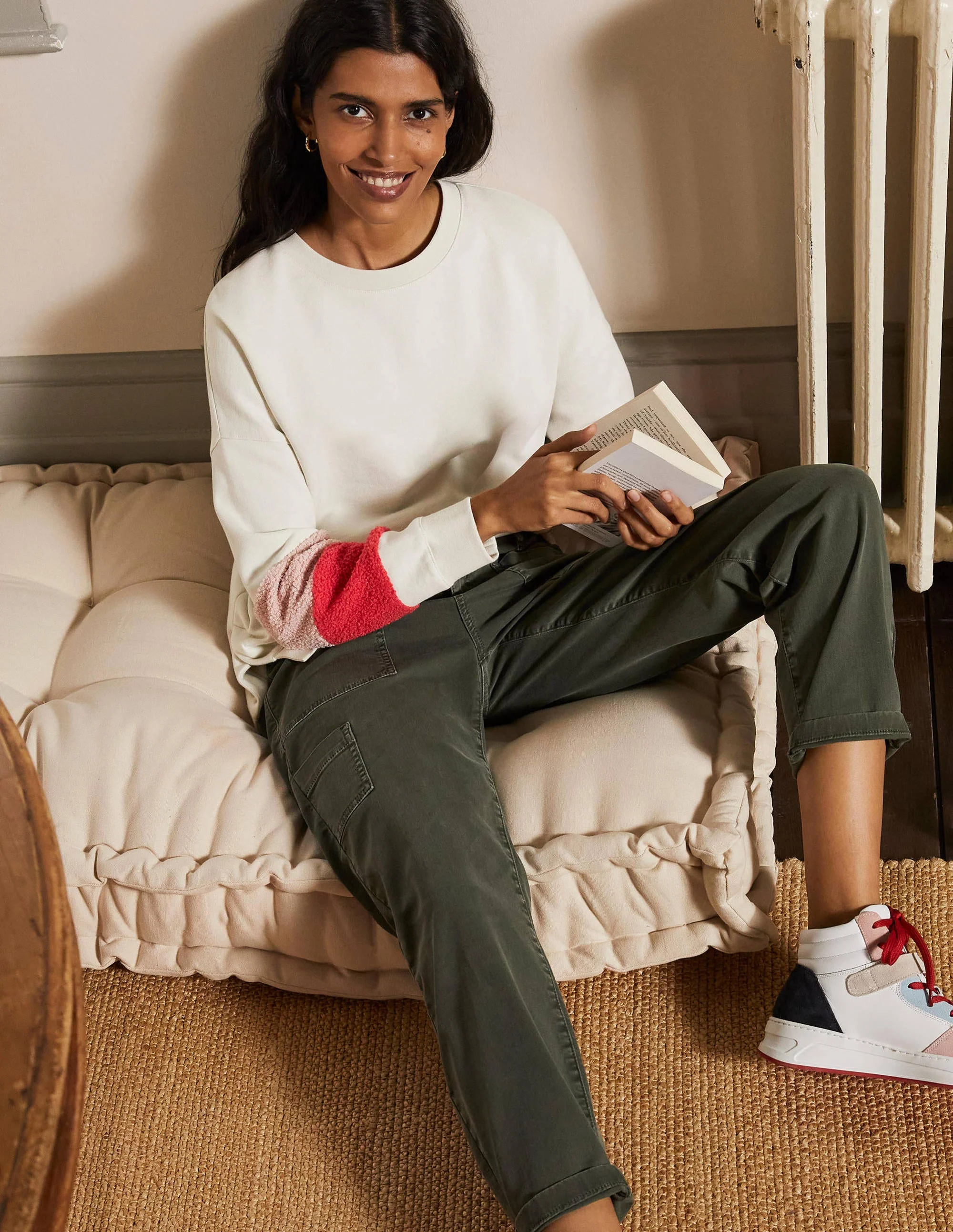Interest Sweatshirt-Ivory Teddy Colourblock - Image 3