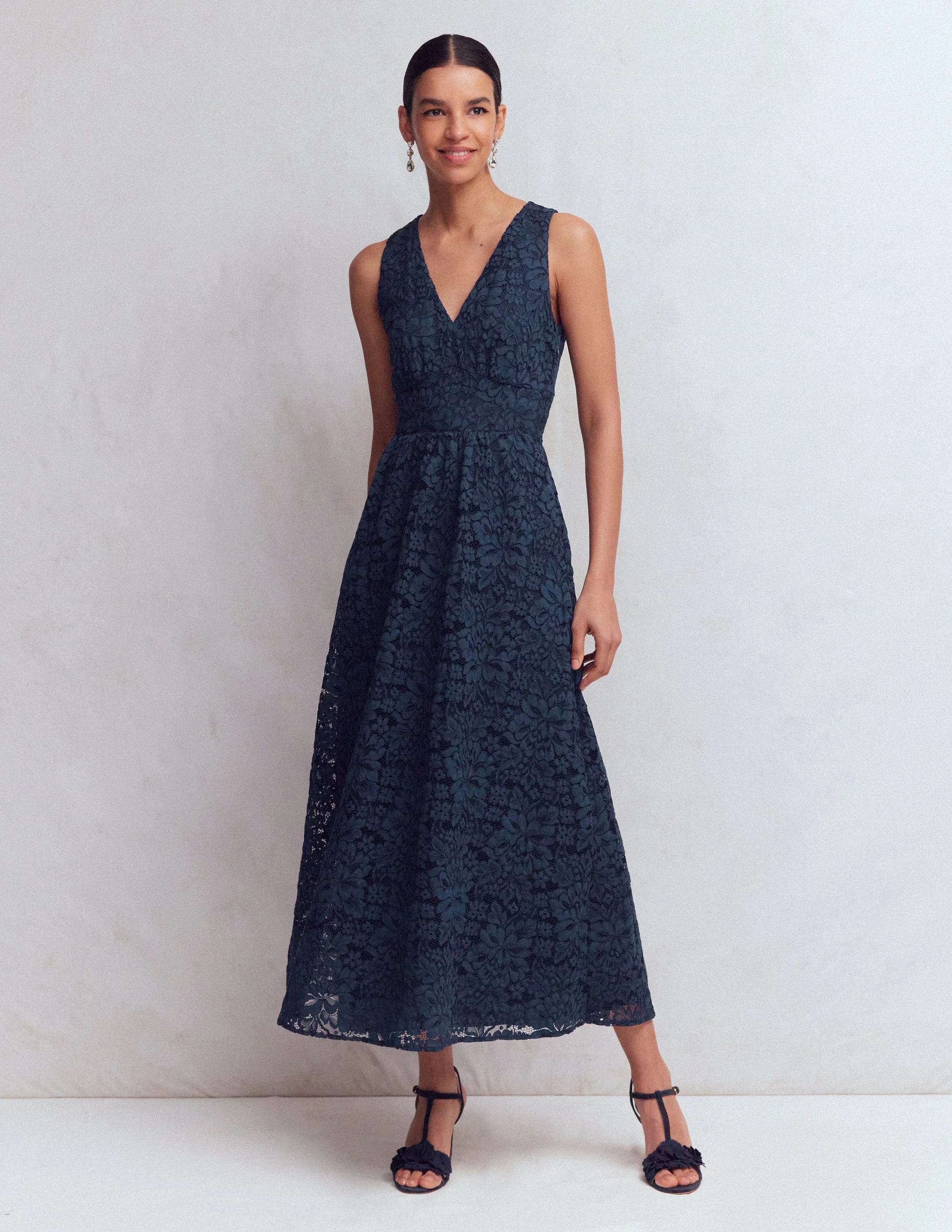 Lace Plunge Neck Panel Dress-Navy - Image 5