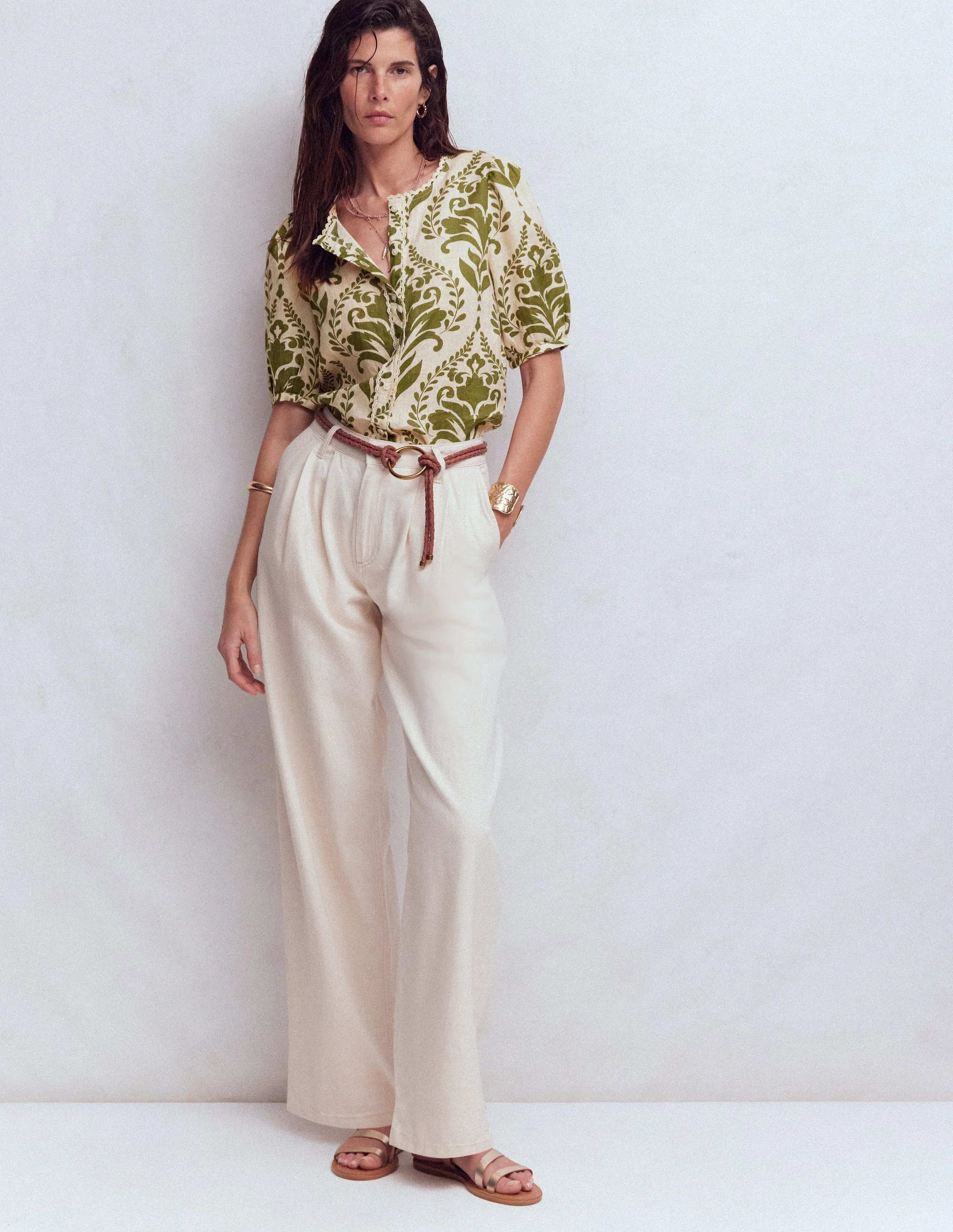 Leah Short Sleeve Linen Top-Green, Decorative Lattice - Image 4