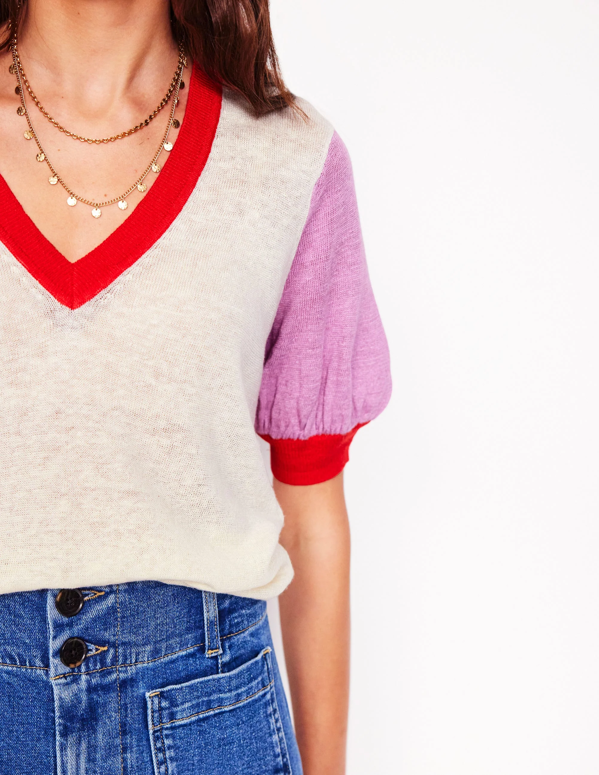 Liv V-Neck Linen T-Shirt-Warm Ivory/ Soft Lavender Pink - Image 3