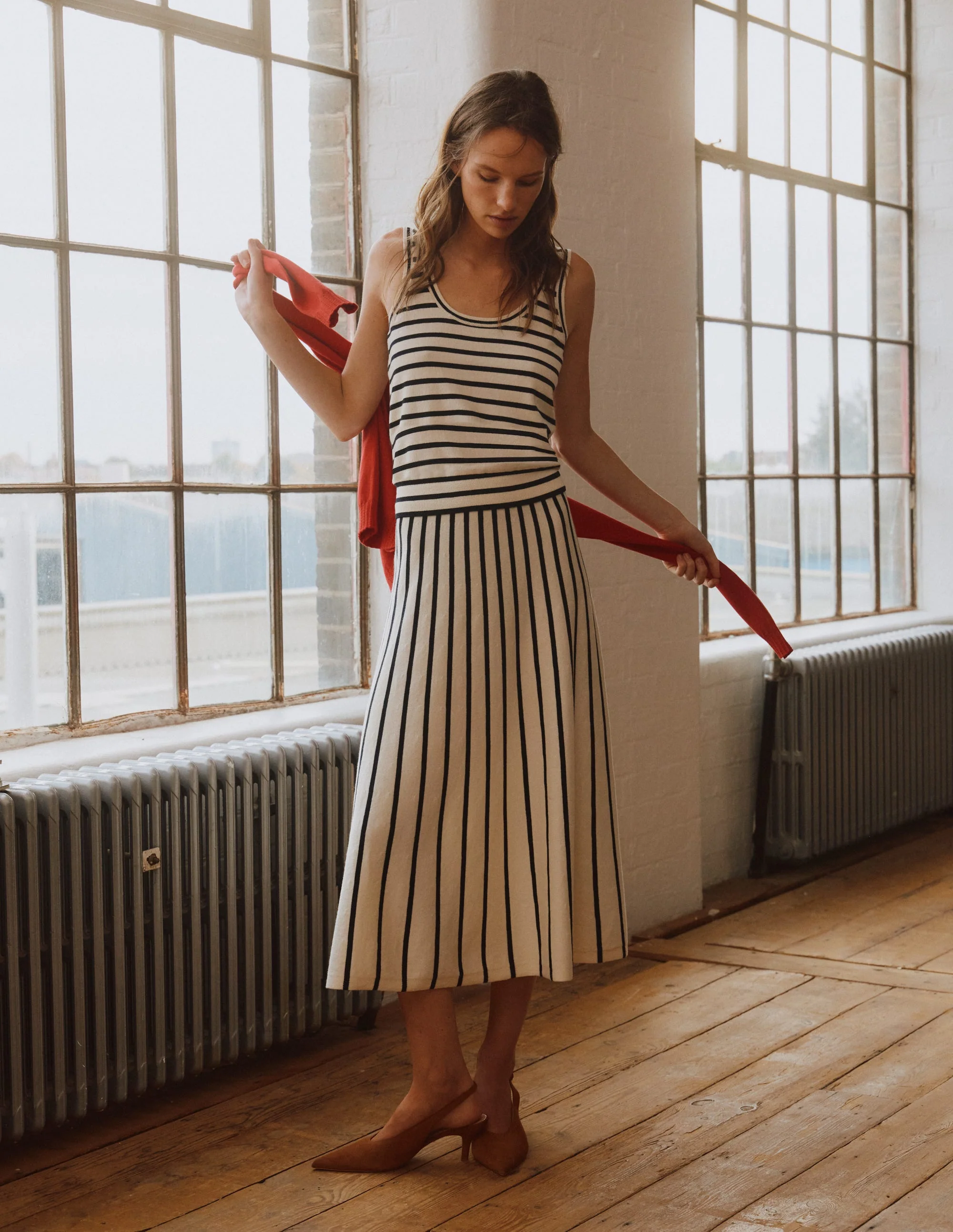Liz Knitted Tank-Ivory, Navy - Image 5