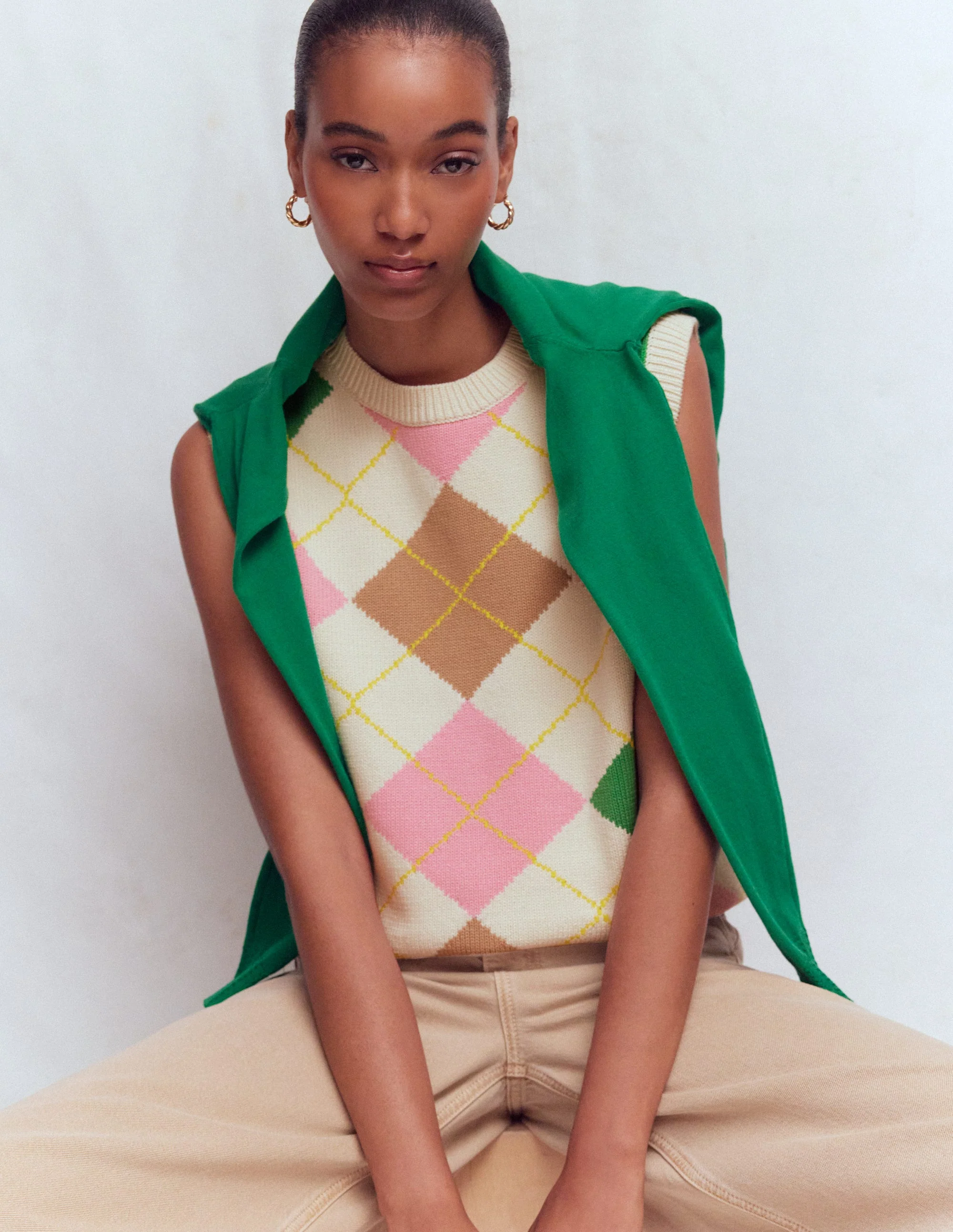 Lucy Cotton Vest-Green, Pink Argyle - Image 4