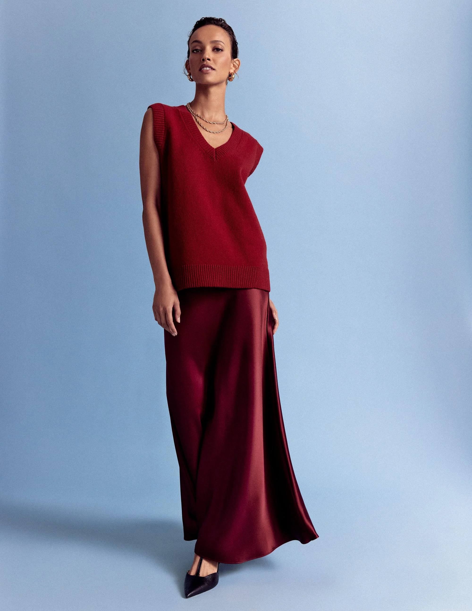 Marion Merino V-Neck Vest-Crimson Red - Image 5