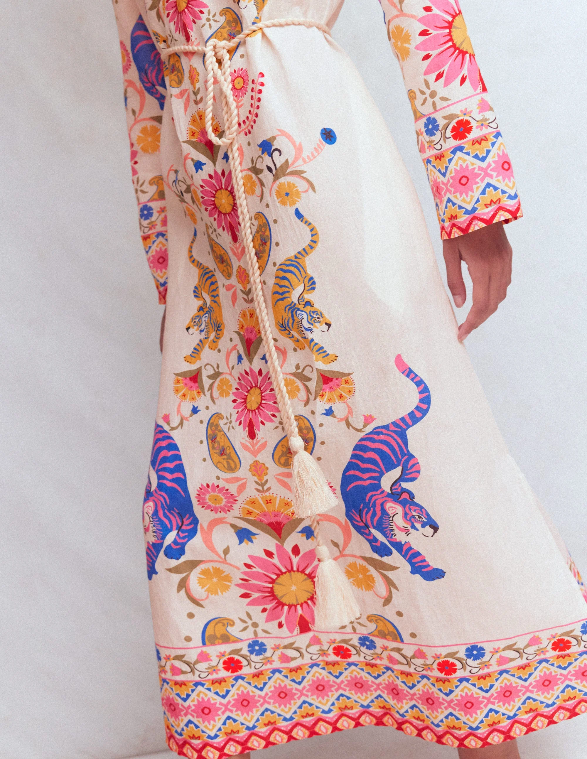 Notch Collar Linen Blend Tunic-Multi Tiger Tapestry - Image 6