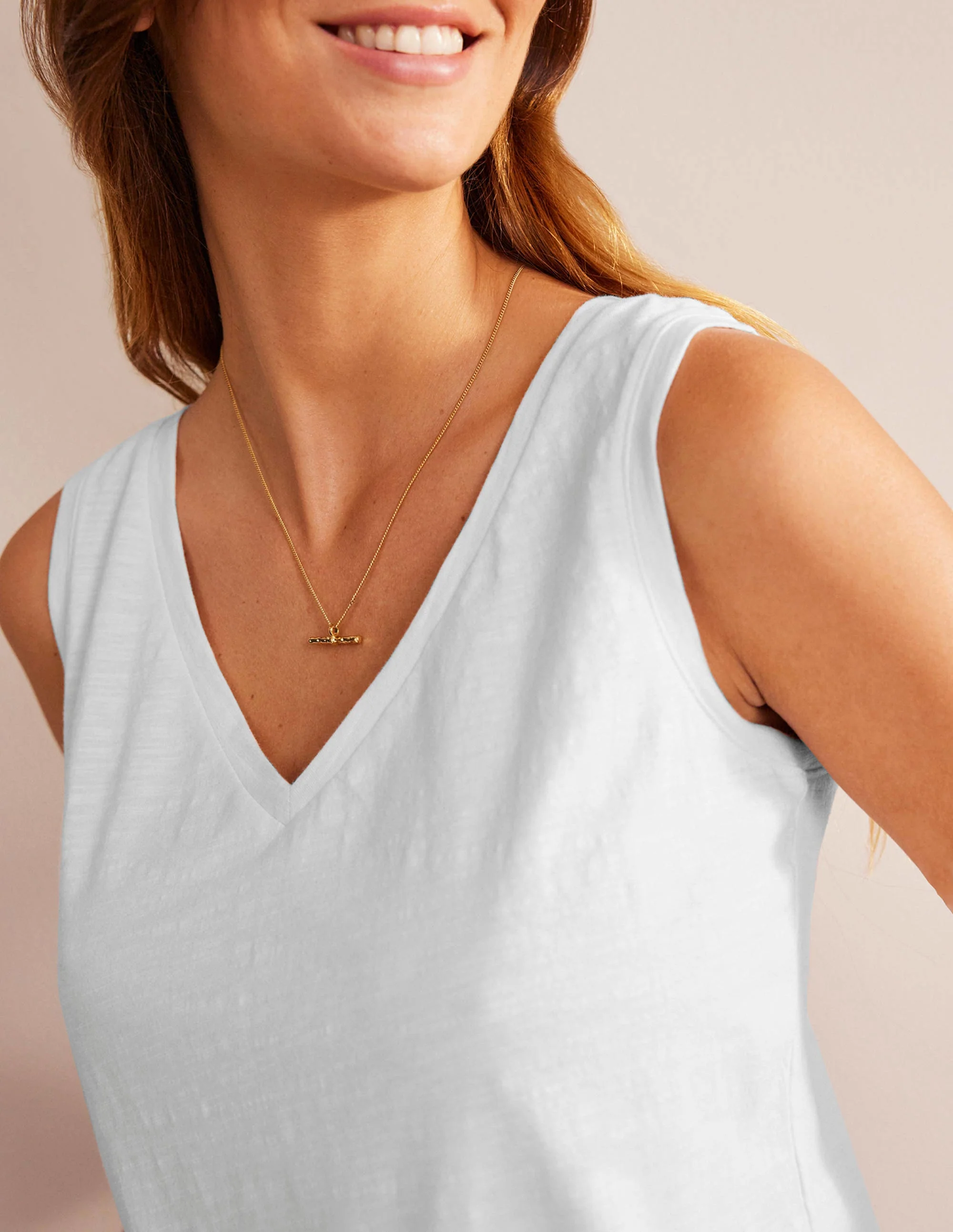 Regular V-neck Slub Vest-White - Image 2