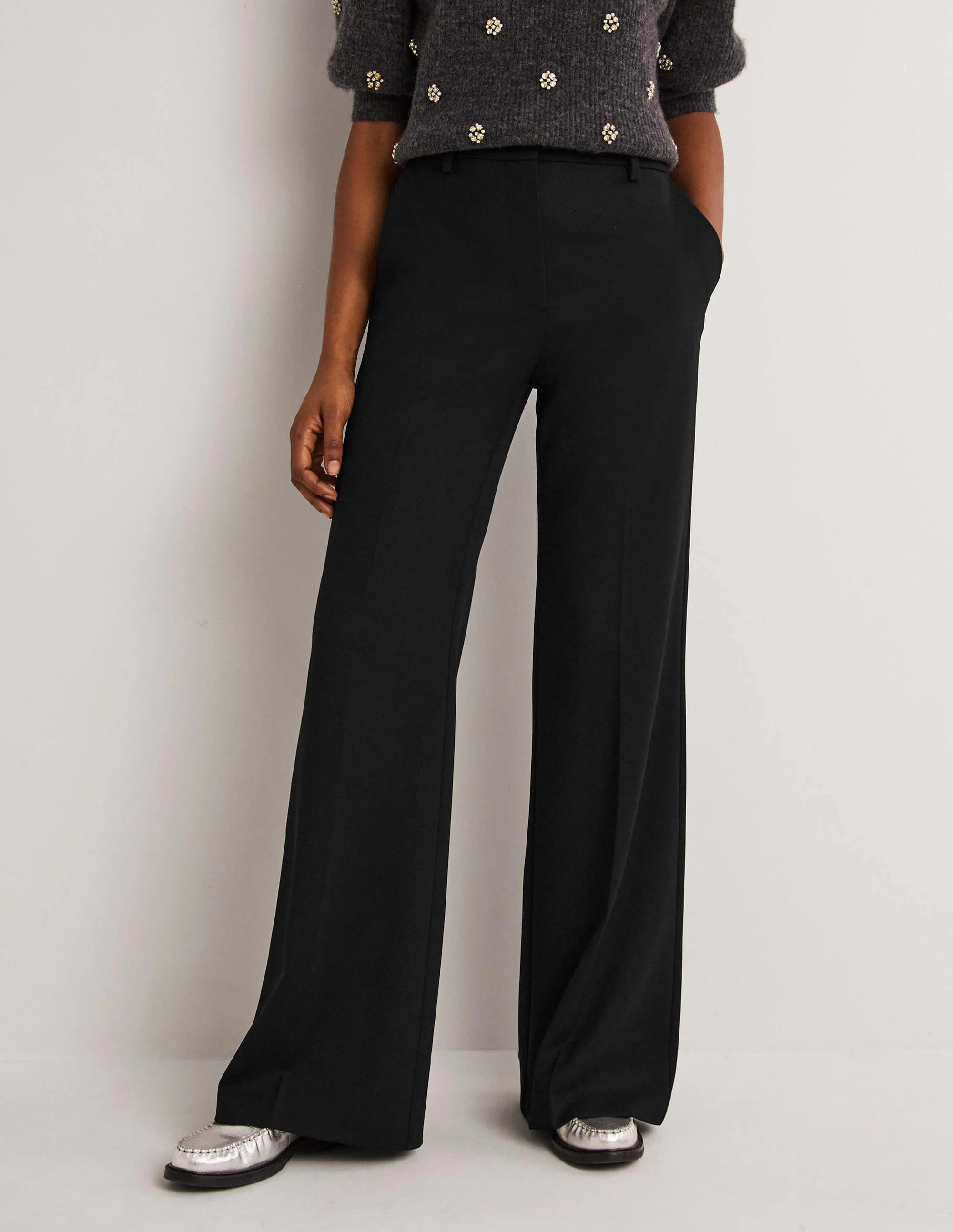 Relaxed Flare Wool Pants-Black - Image 4