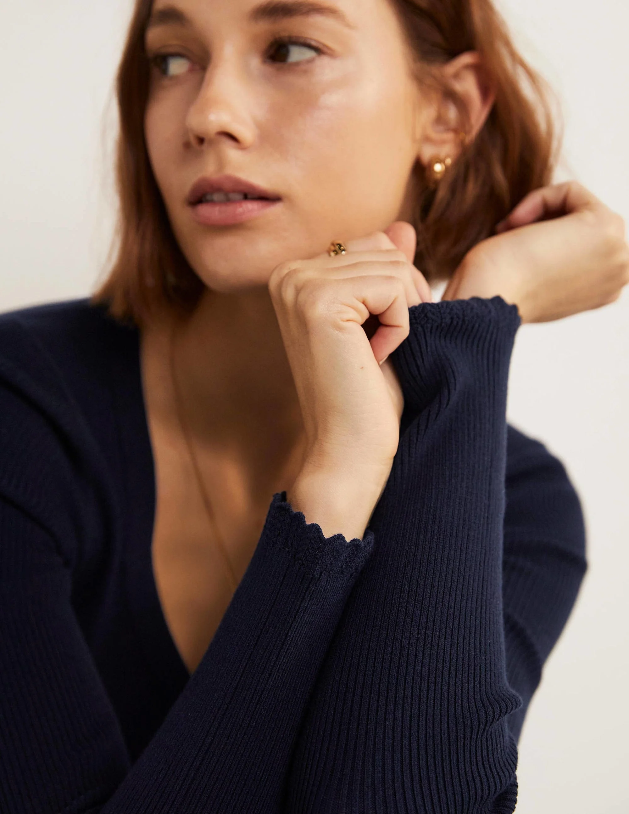 Ribbed Sweetheart Cardigan-Navy - Image 6