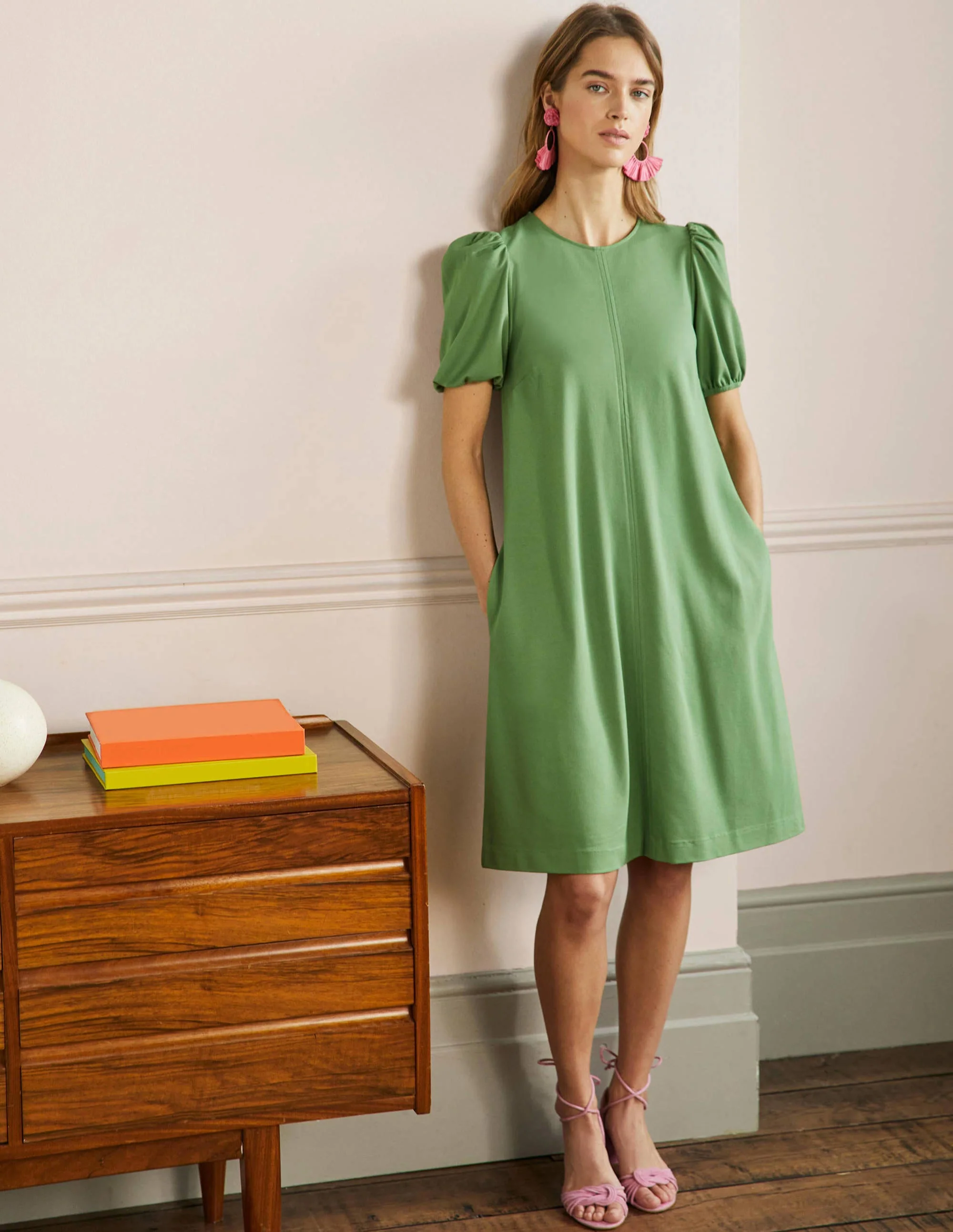 Seam Detail Jersey Shift Dress-English Ivy