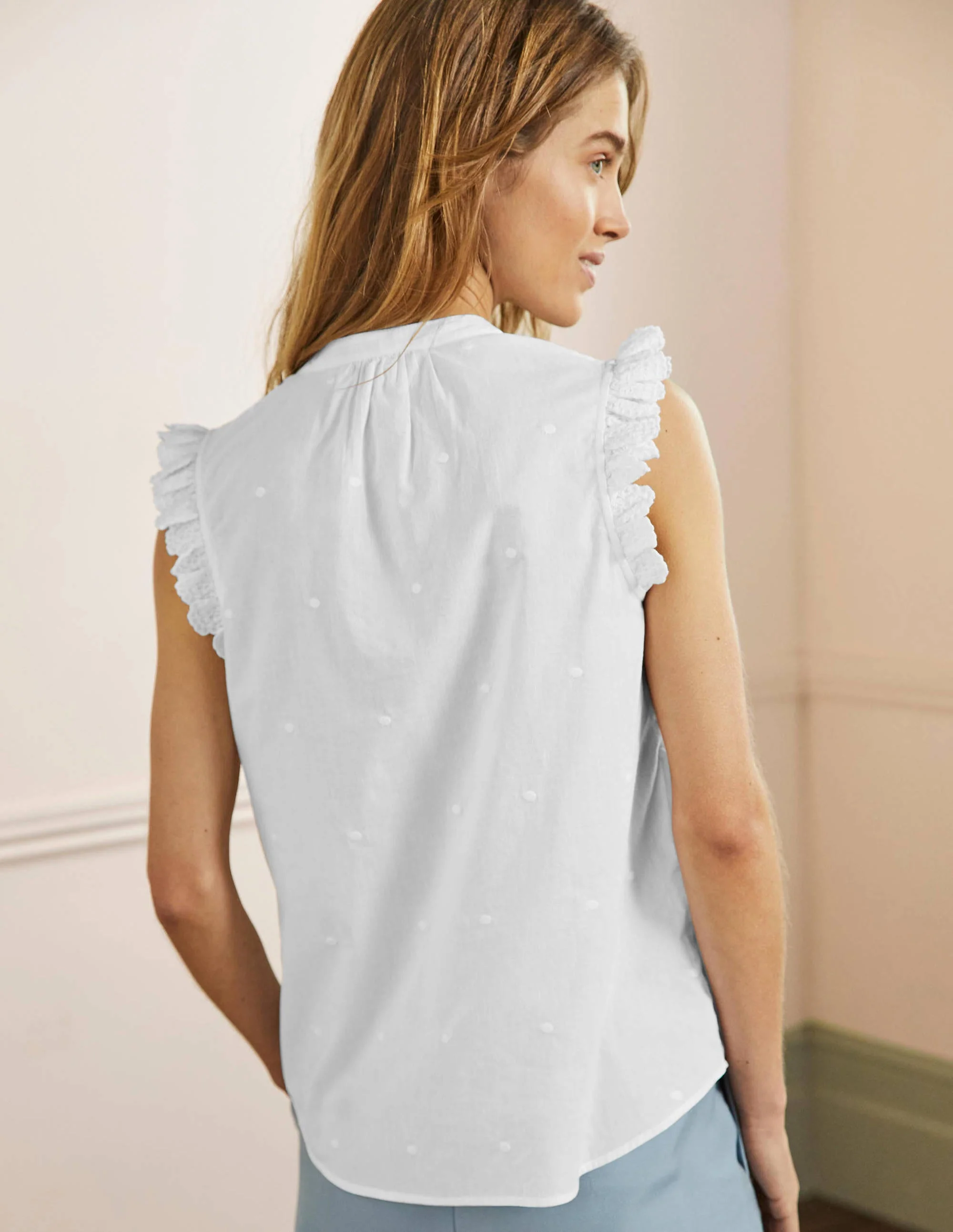 Sleeveless Embroidered Shirt-White - Image 3