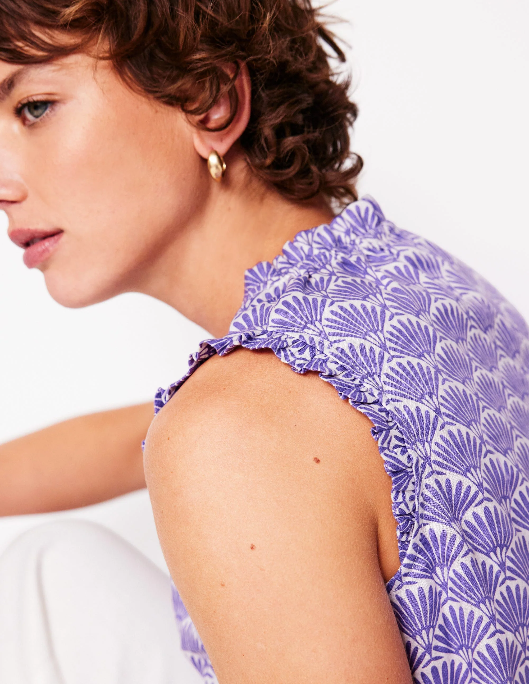 Sophie Ruffle Linen Top-Purple, Deco Palm - Image 3
