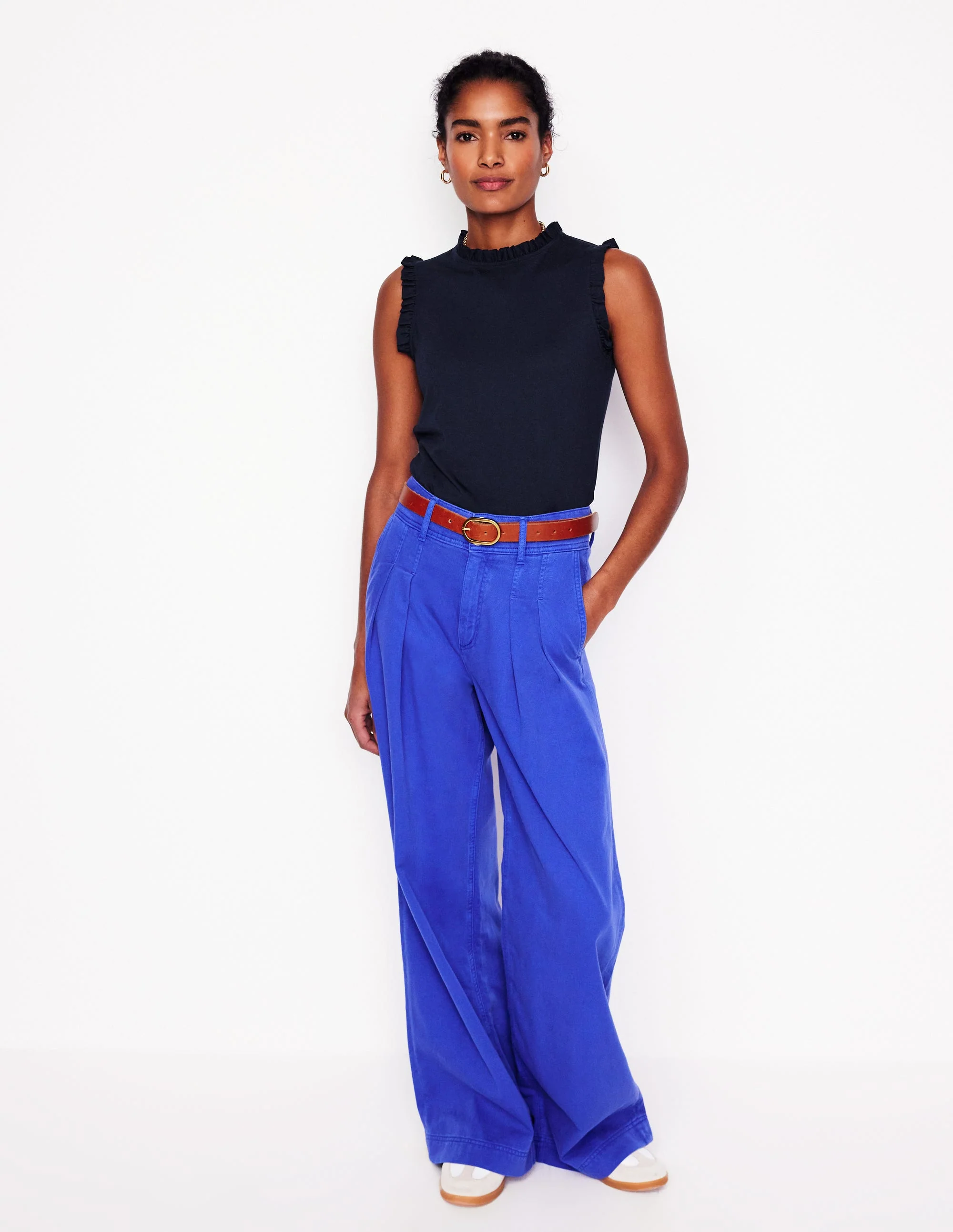 Supersoft Frill Detail Vest-Navy - Image 4