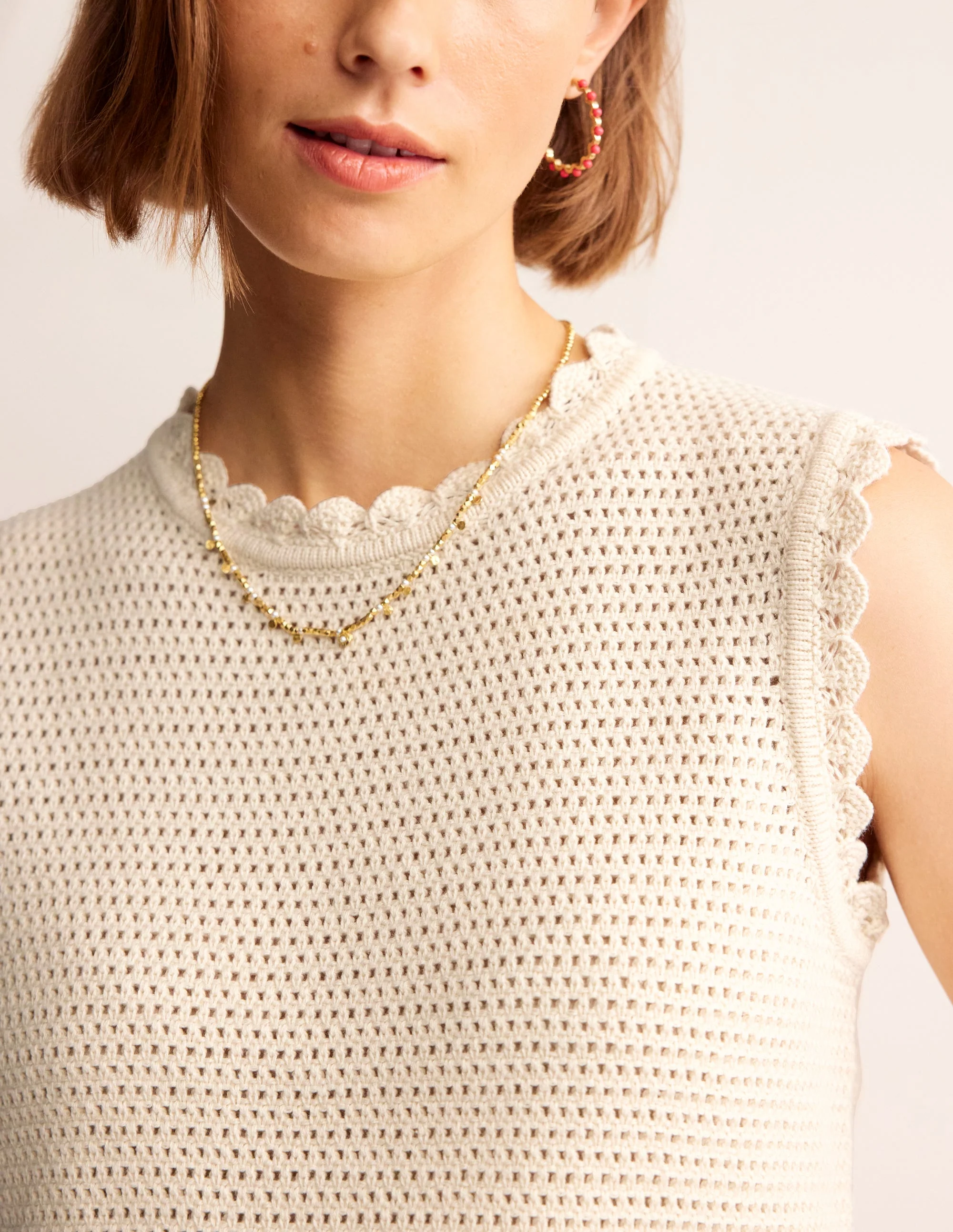 Textured Scallop Vest-Warm Ivory - Image 2