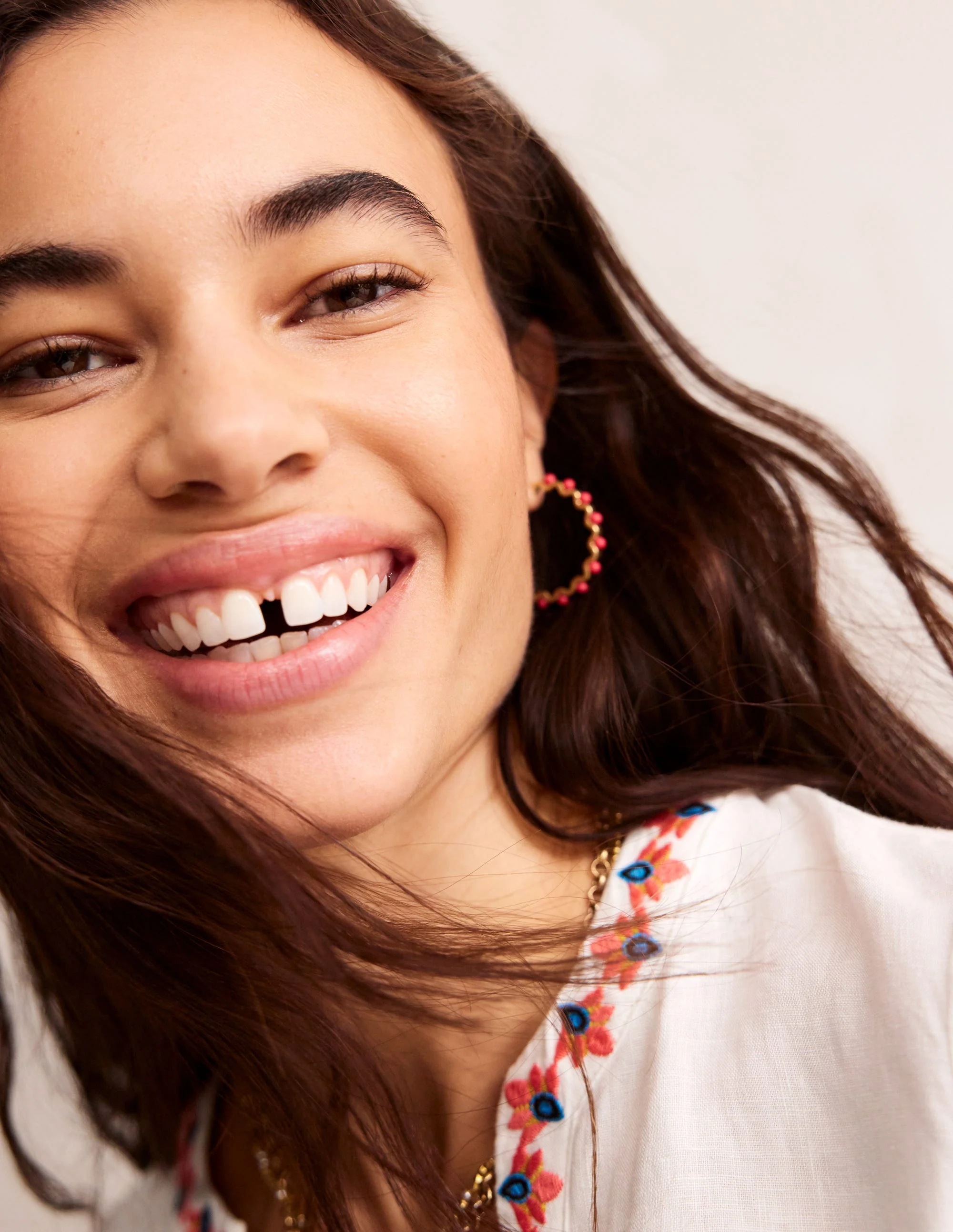 Wire Bead Hoop Earrings-Pink